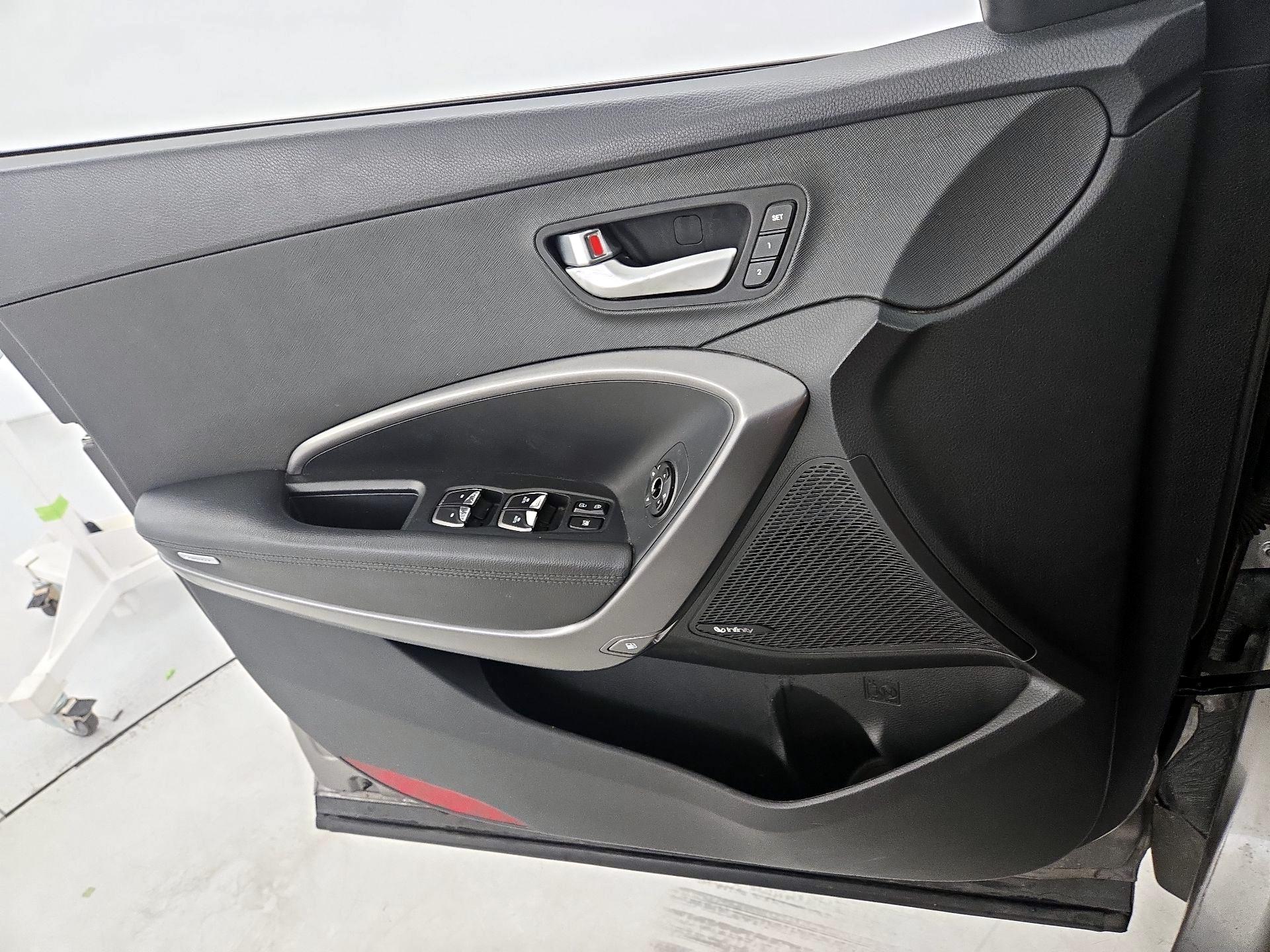 Thumbnail: 2018 Hyundai Santa Fe - 12