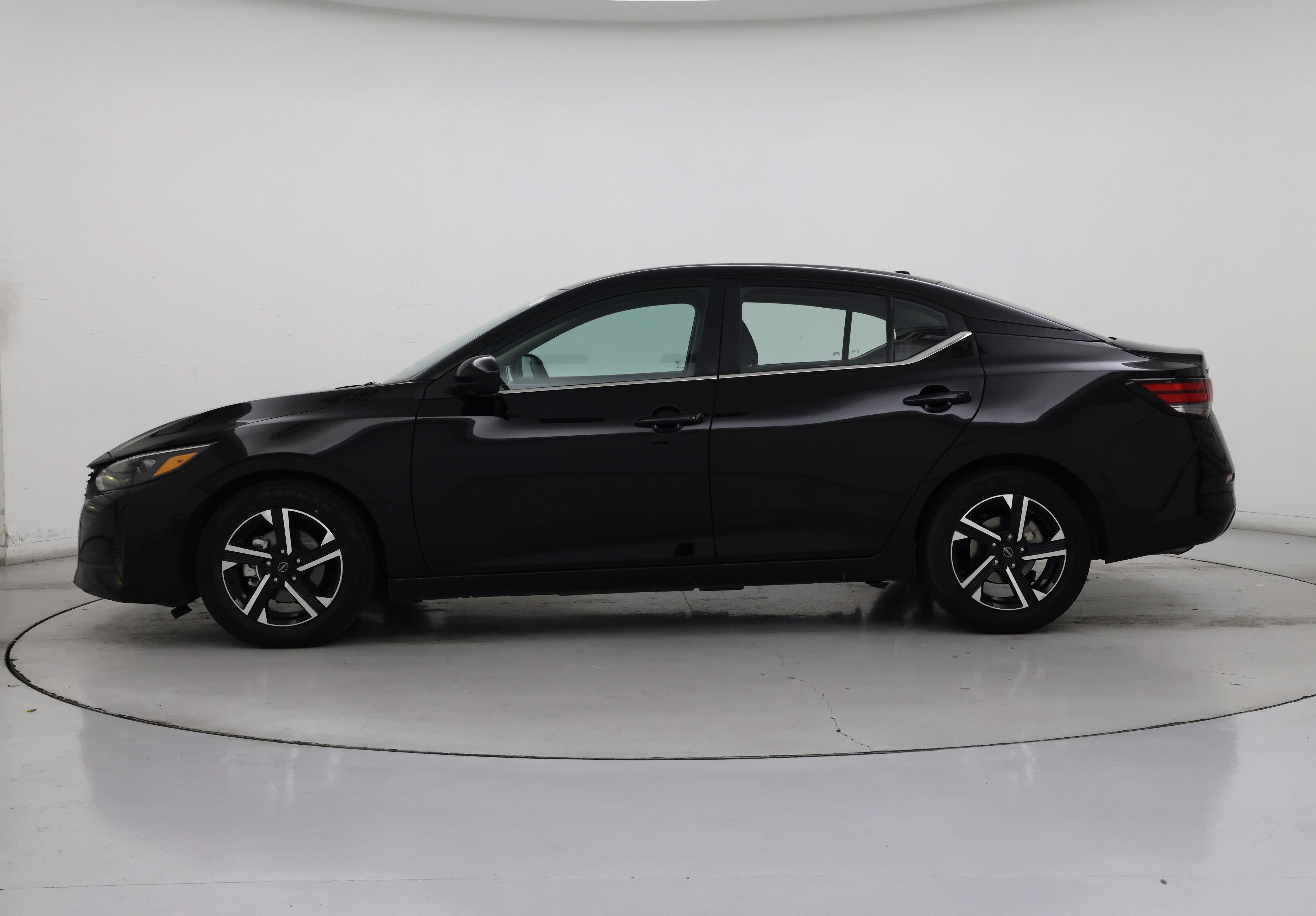 Thumbnail: 2025 Nissan Sentra - 3