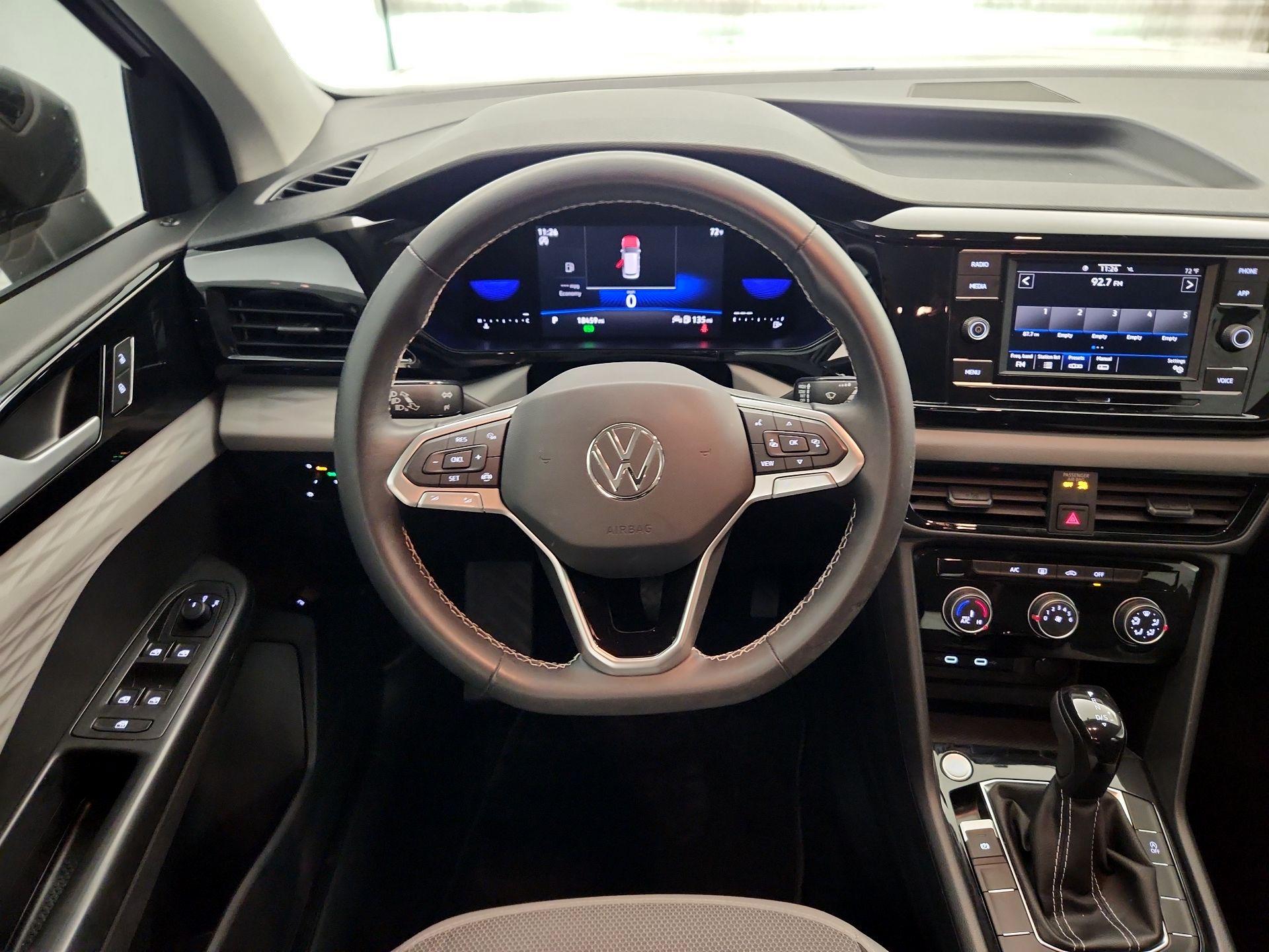 Thumbnail: 2023 Volkswagen Taos - 10