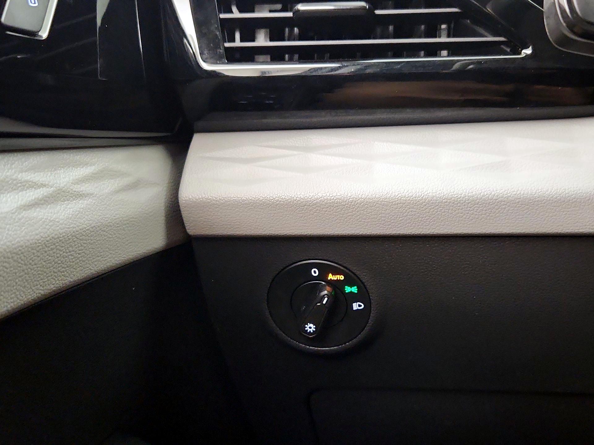 Thumbnail: 2023 Volkswagen Taos - 13