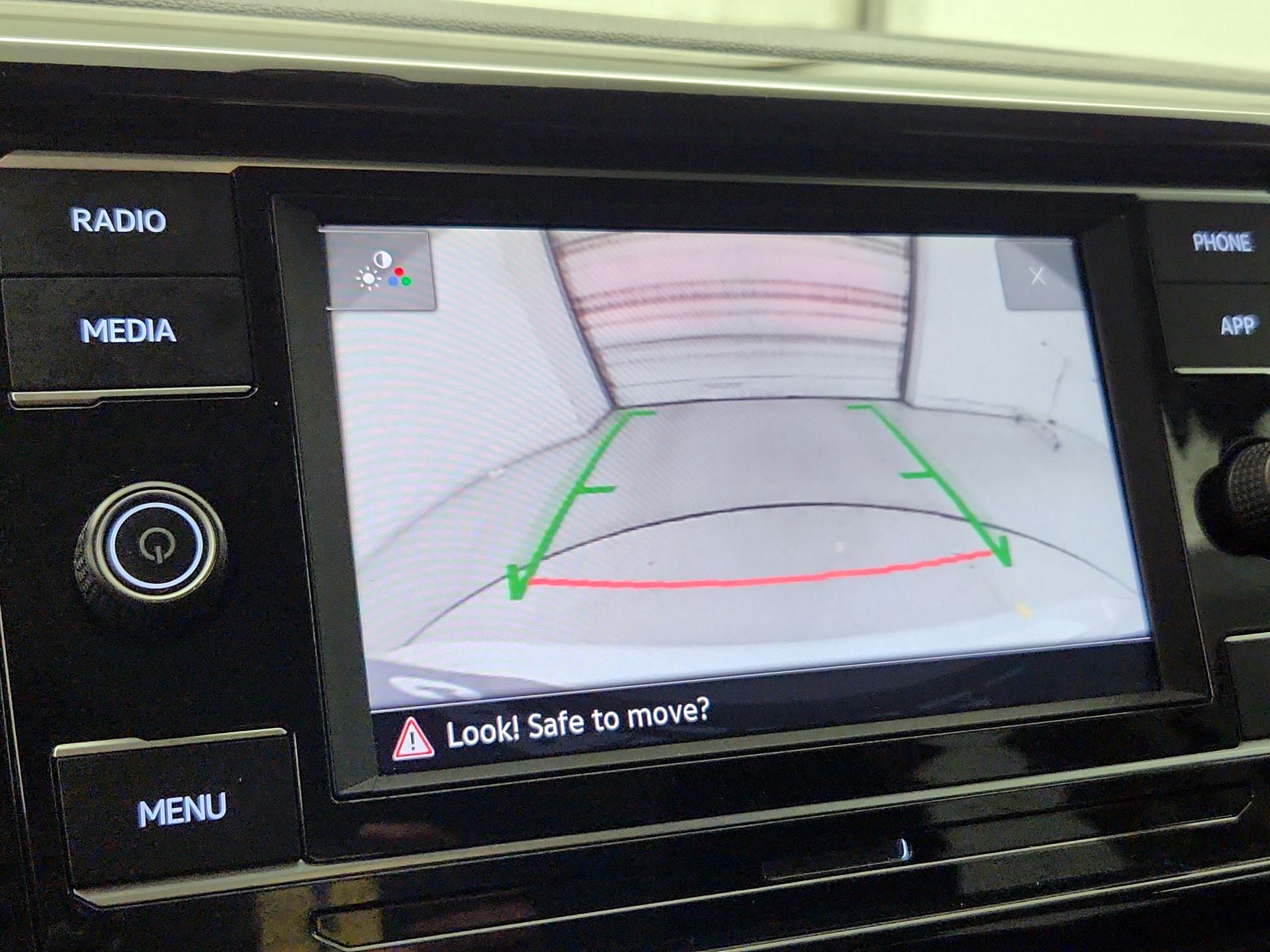 Thumbnail: 2023 Volkswagen Taos - 14