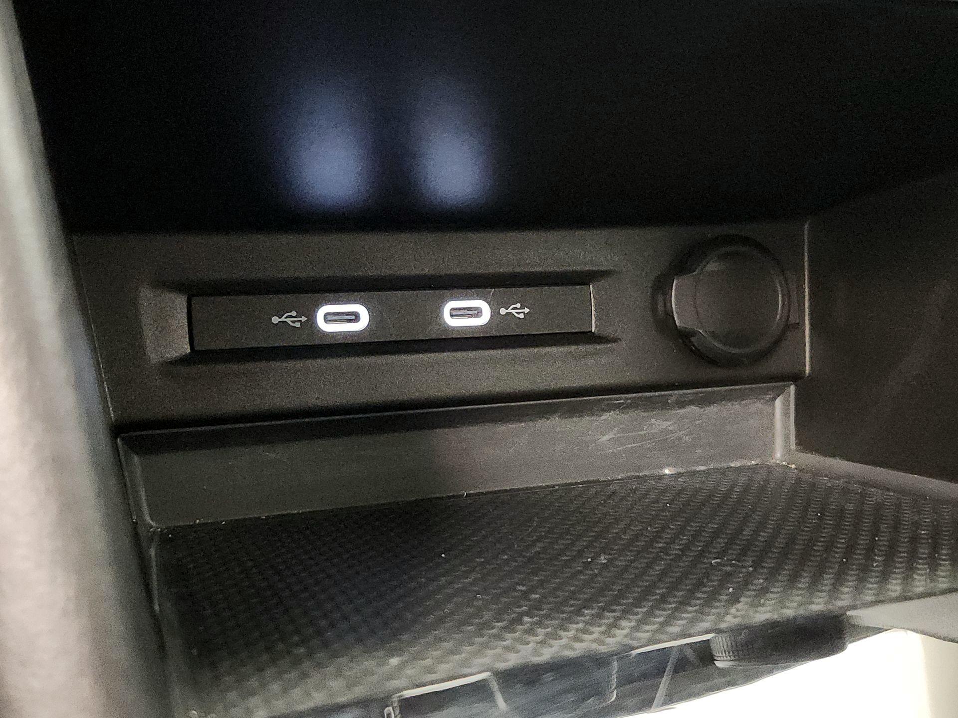 Thumbnail: 2023 Volkswagen Taos - 18