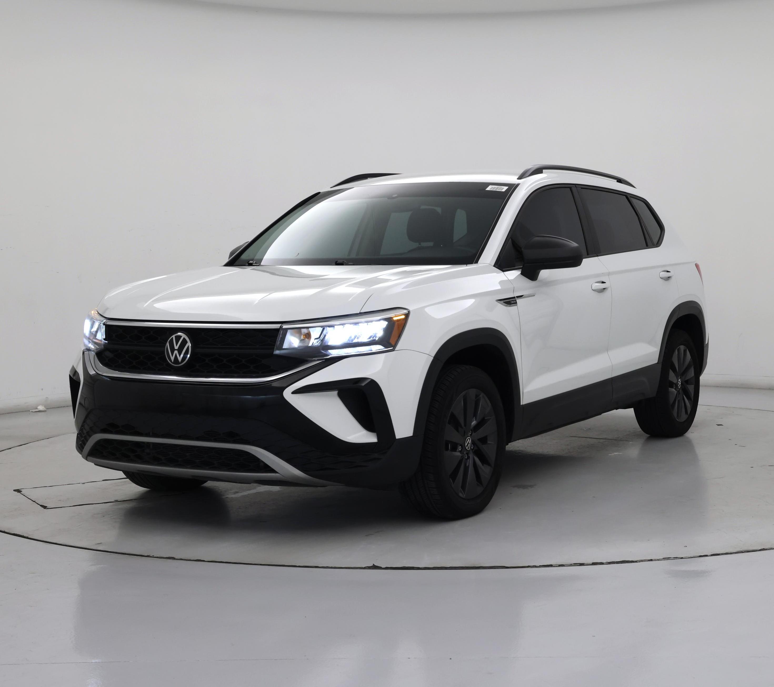 Thumbnail: 2023 Volkswagen Taos - 4