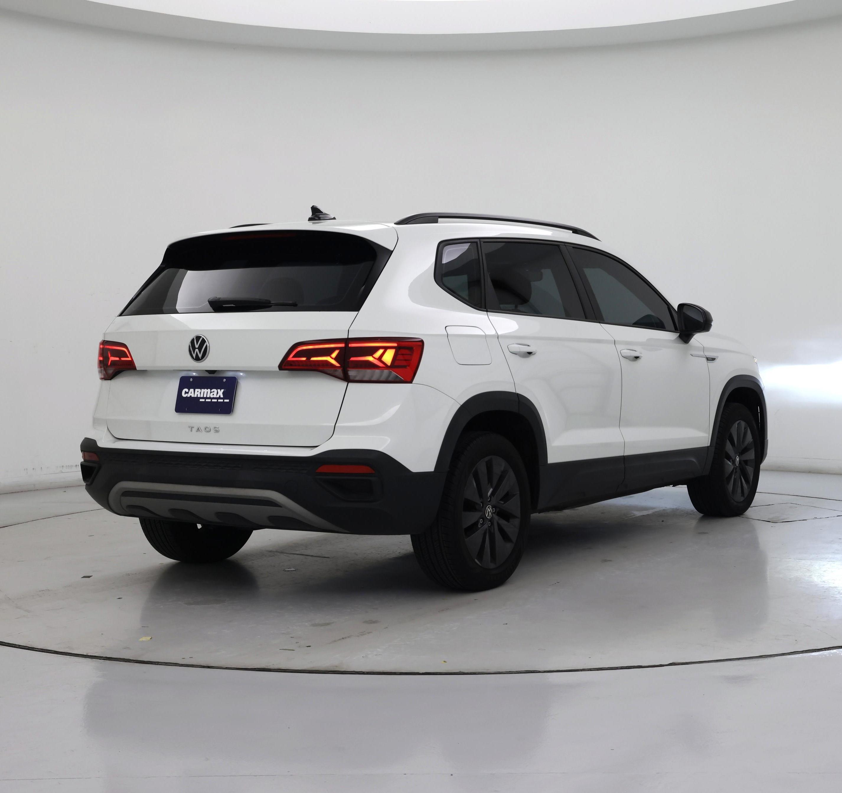 Thumbnail: 2023 Volkswagen Taos - 8