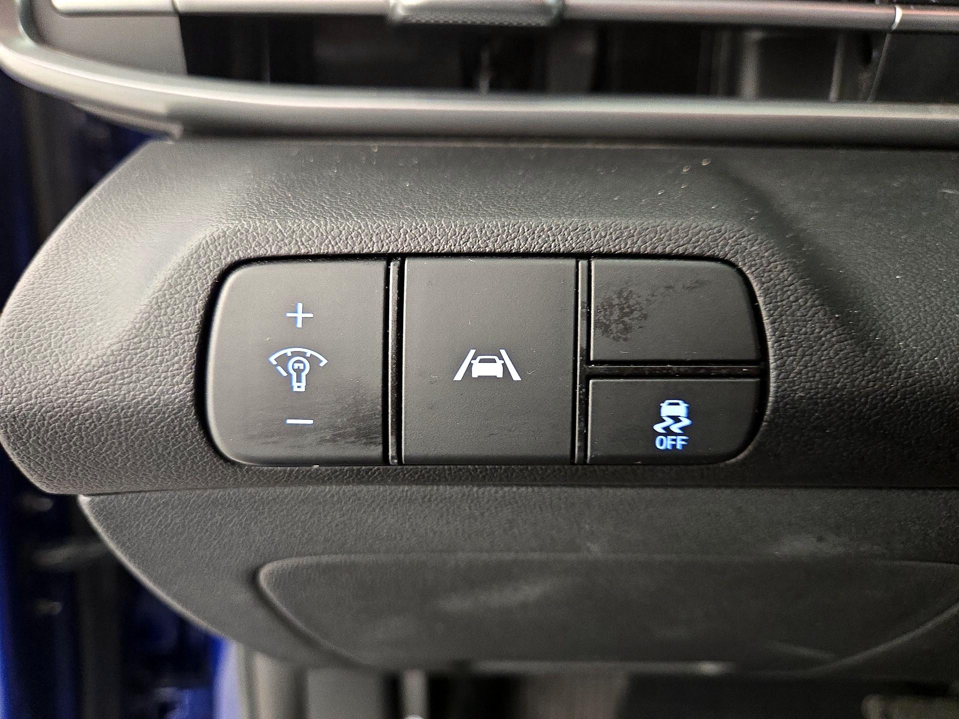 Thumbnail: 2021 Hyundai Elantra - 13