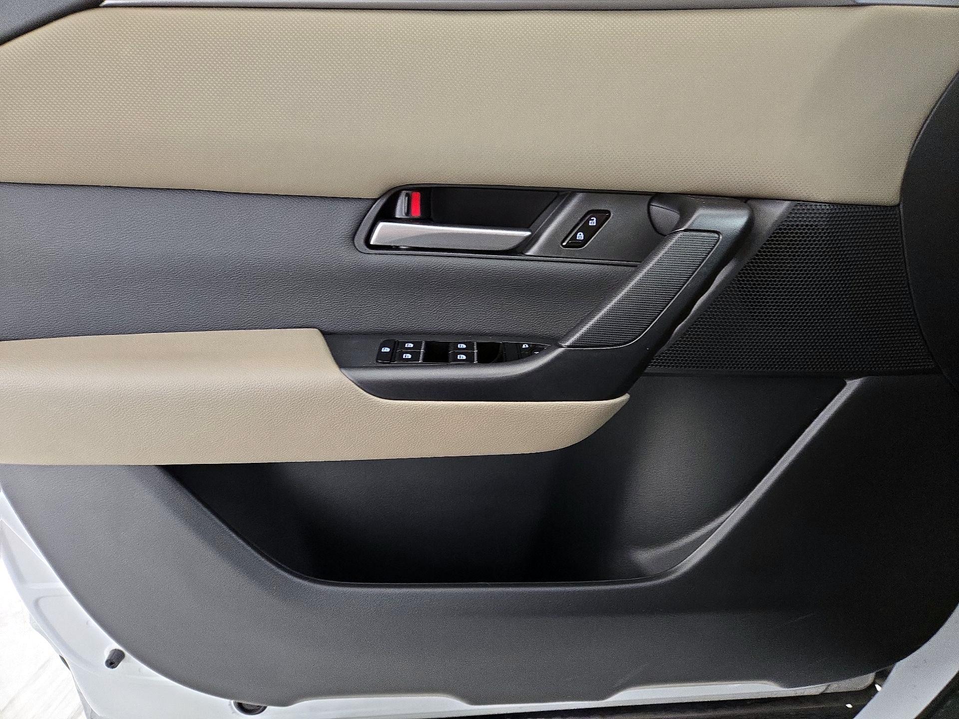 Thumbnail: 2025 Mazda CX-50 - 12