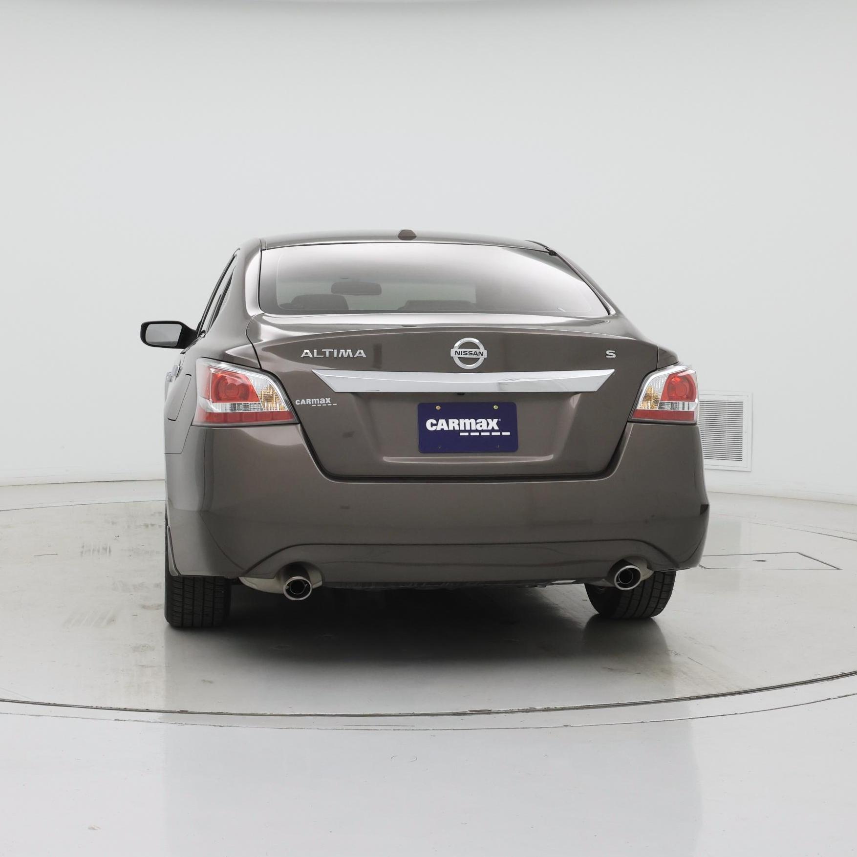 Thumbnail: 2015 Nissan Altima - 6