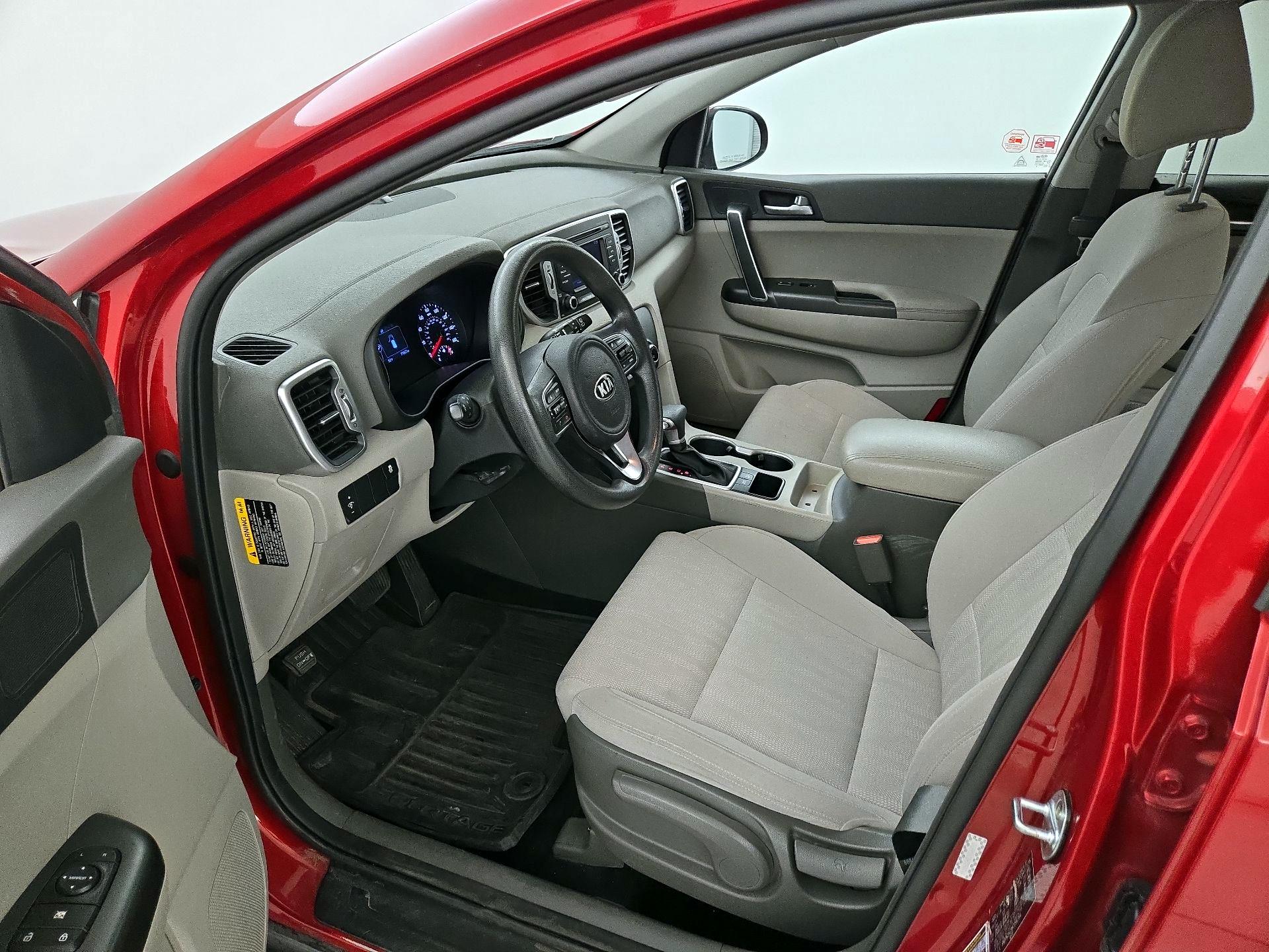Thumbnail: 2017 Kia Sportage - 11