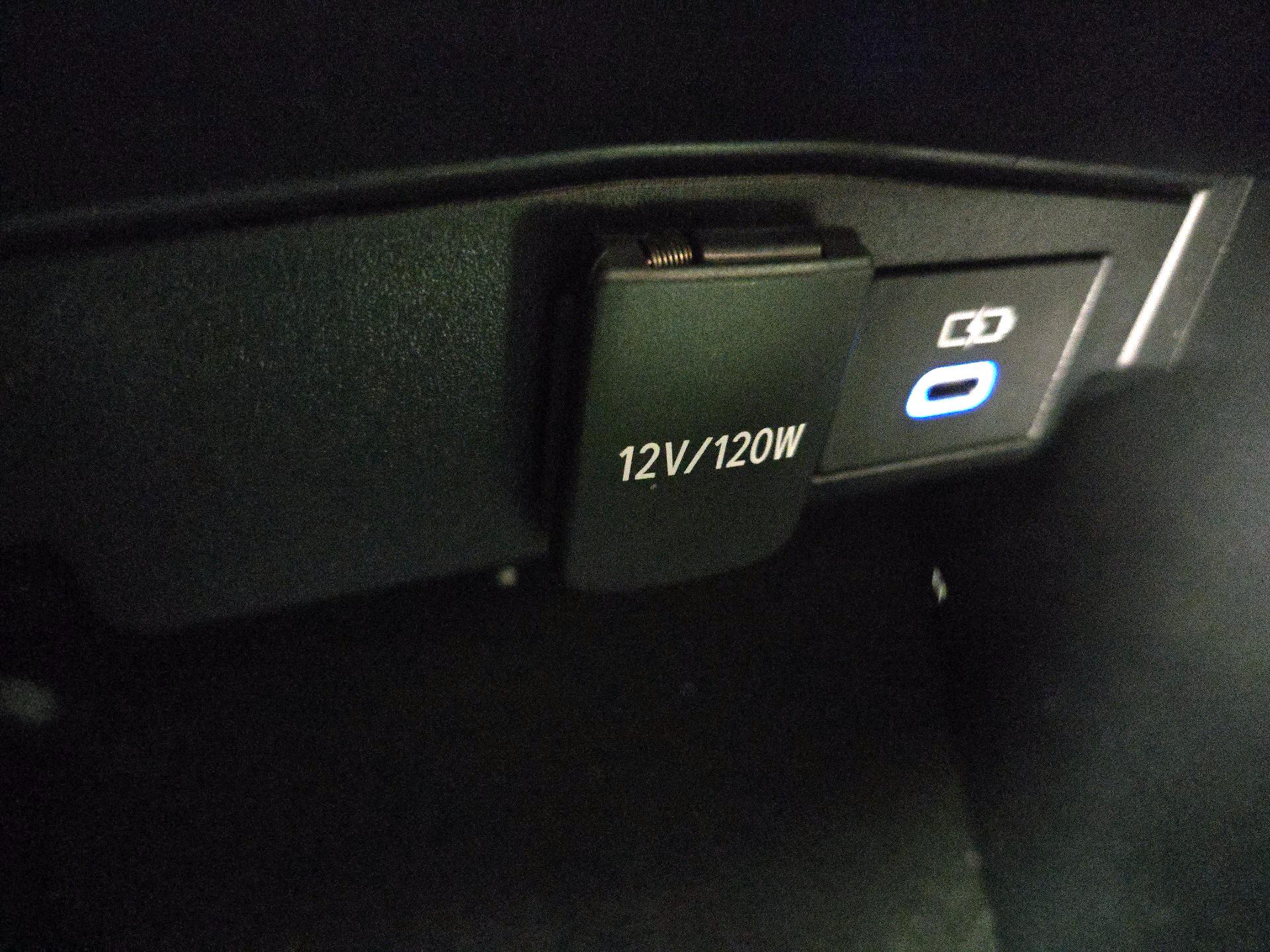 Thumbnail: 2022 Toyota Corolla - 18