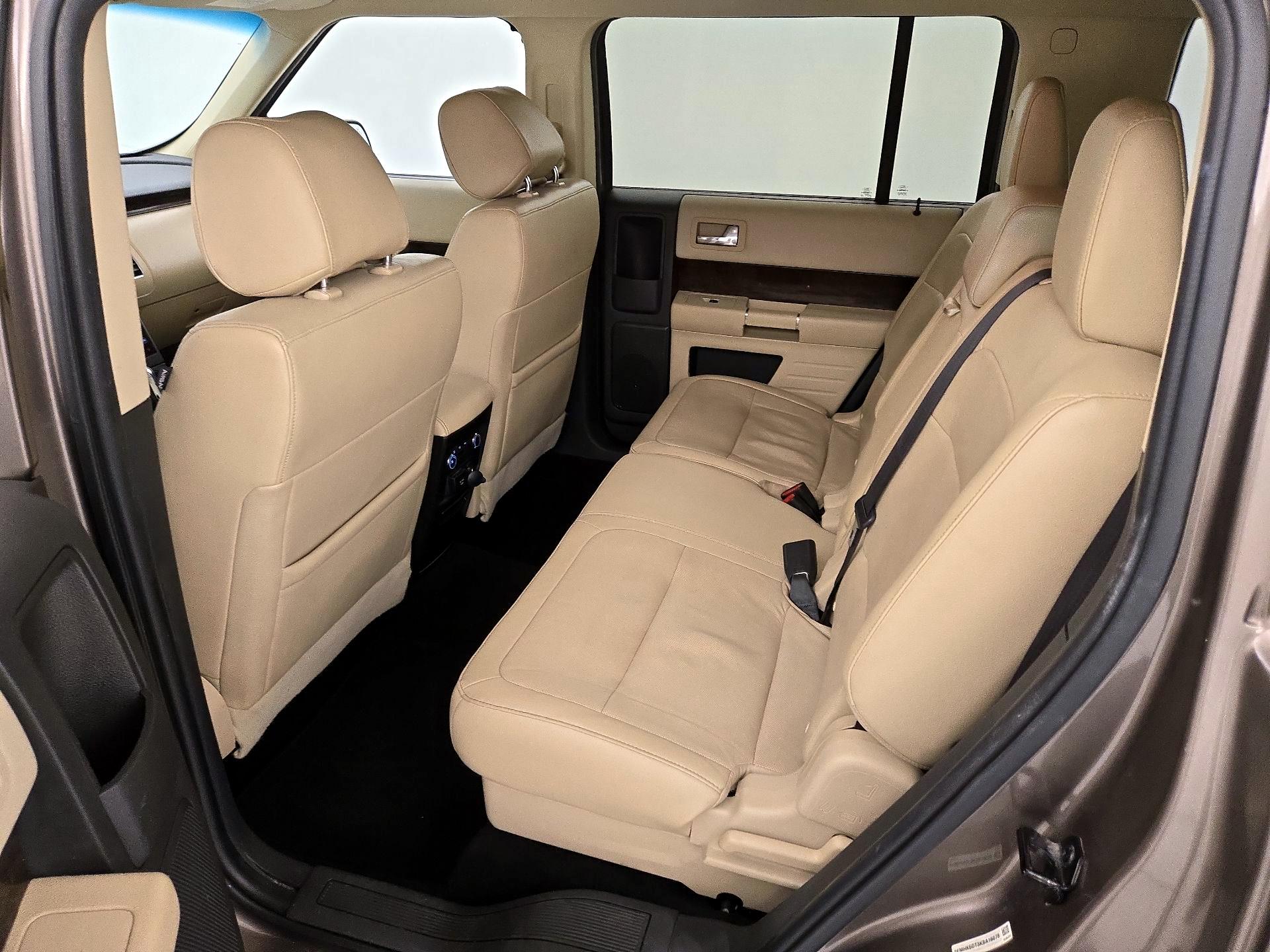 Thumbnail: 2019 Ford Flex - 20