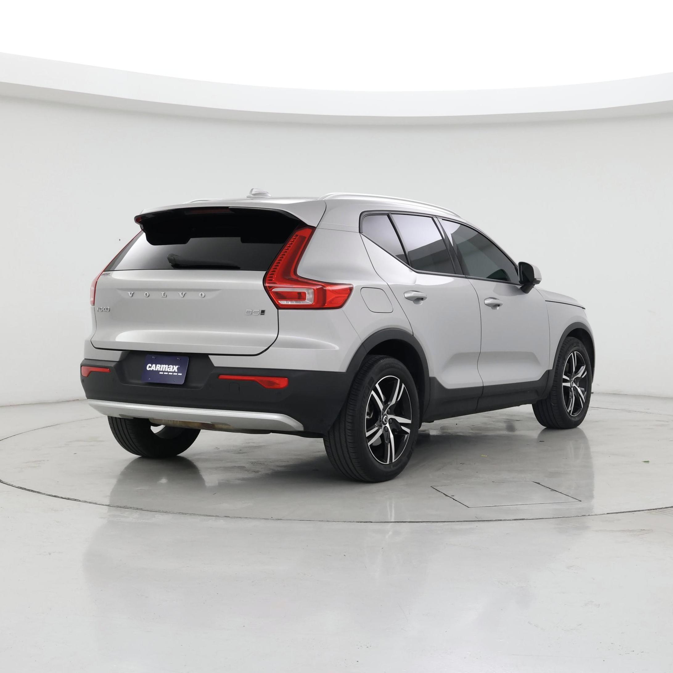 Thumbnail: 2023 Volvo XC40 - 8