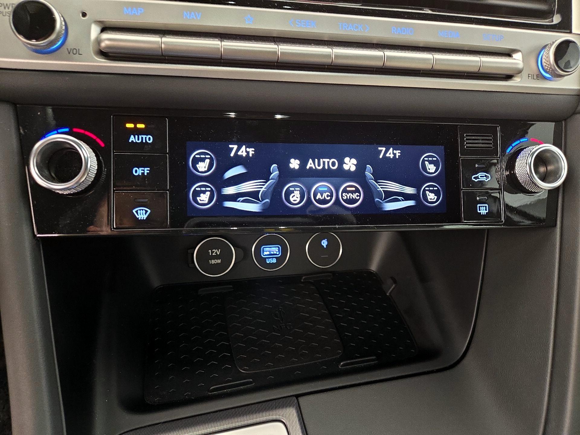 Thumbnail: 2025 Genesis G70 - 17