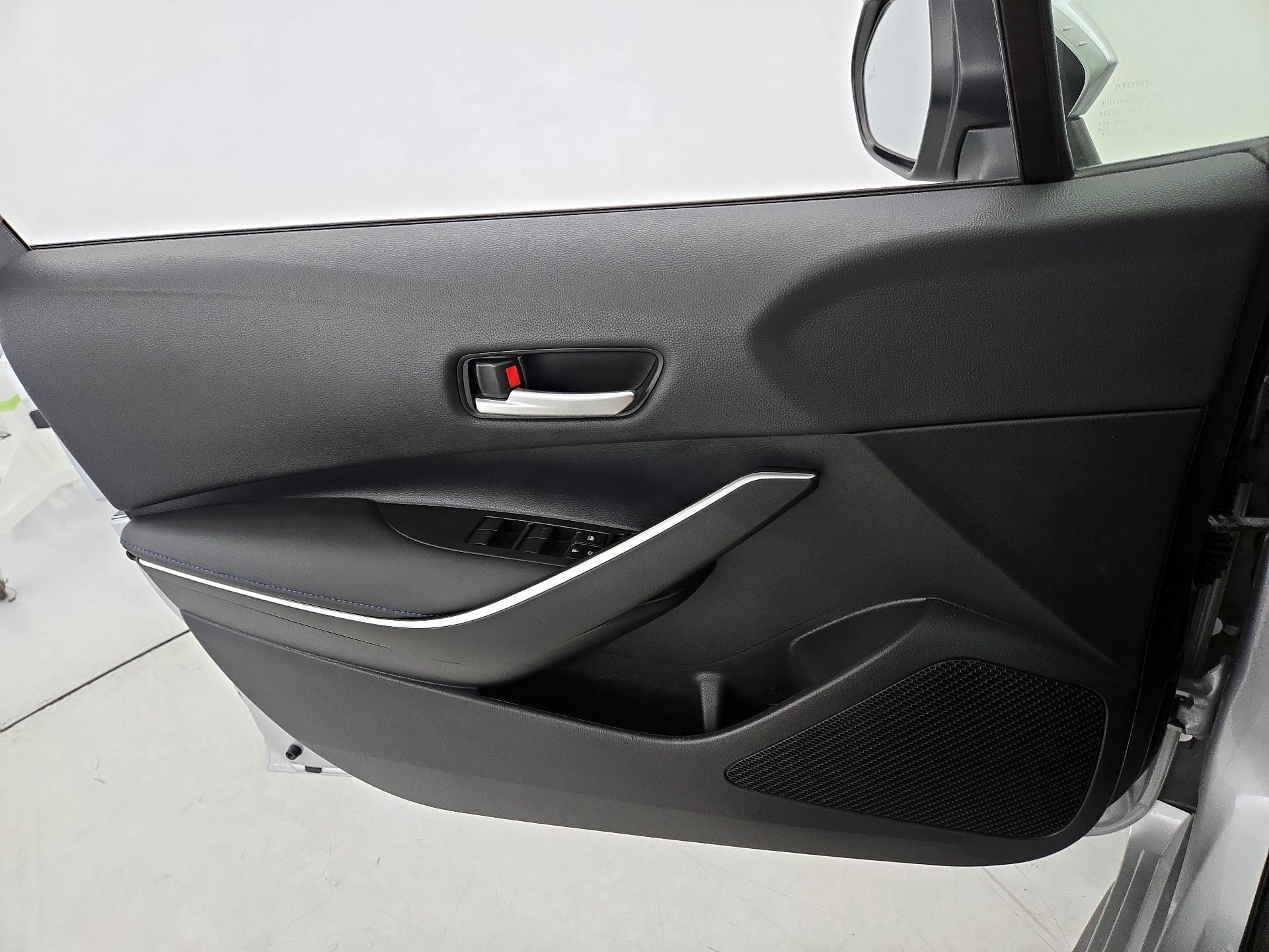 Thumbnail: 2022 Toyota Corolla - 12