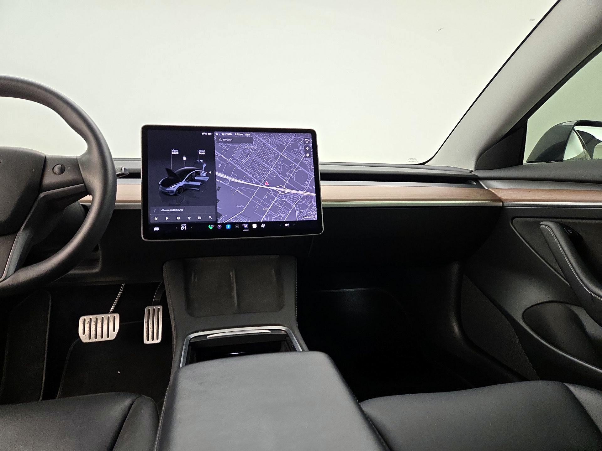 Thumbnail: 2023 Tesla Model 3 - 9