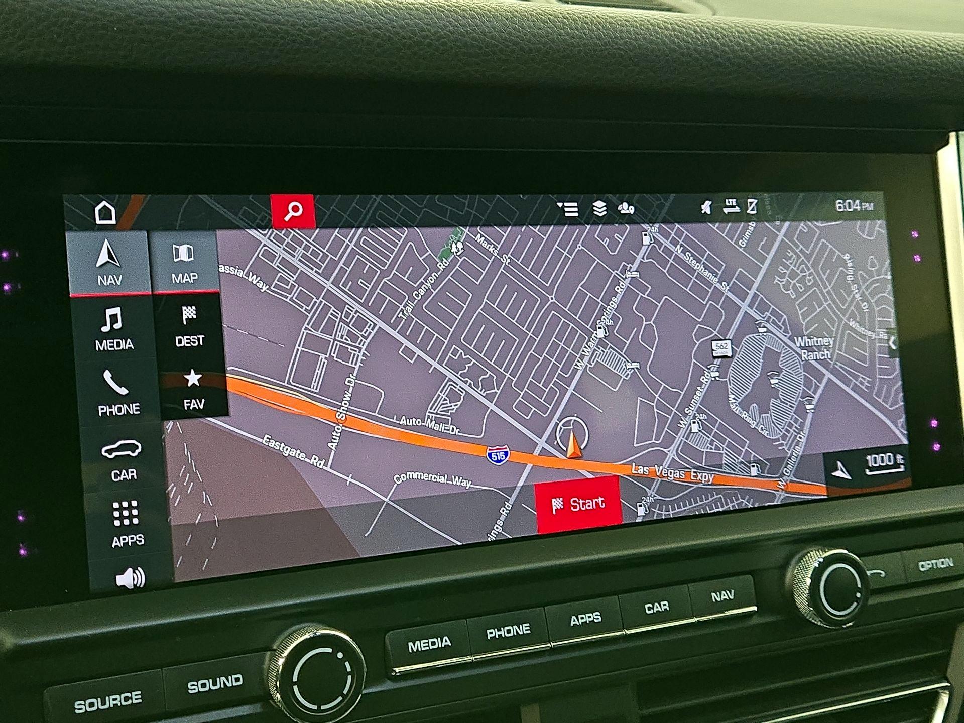 Thumbnail: 2020 Porsche Macan - 14