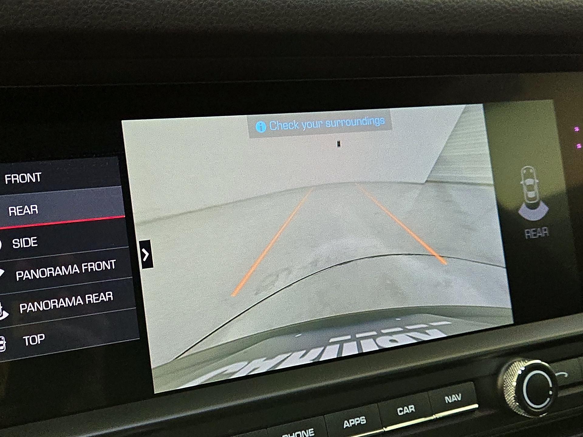 Thumbnail: 2020 Porsche Macan - 15