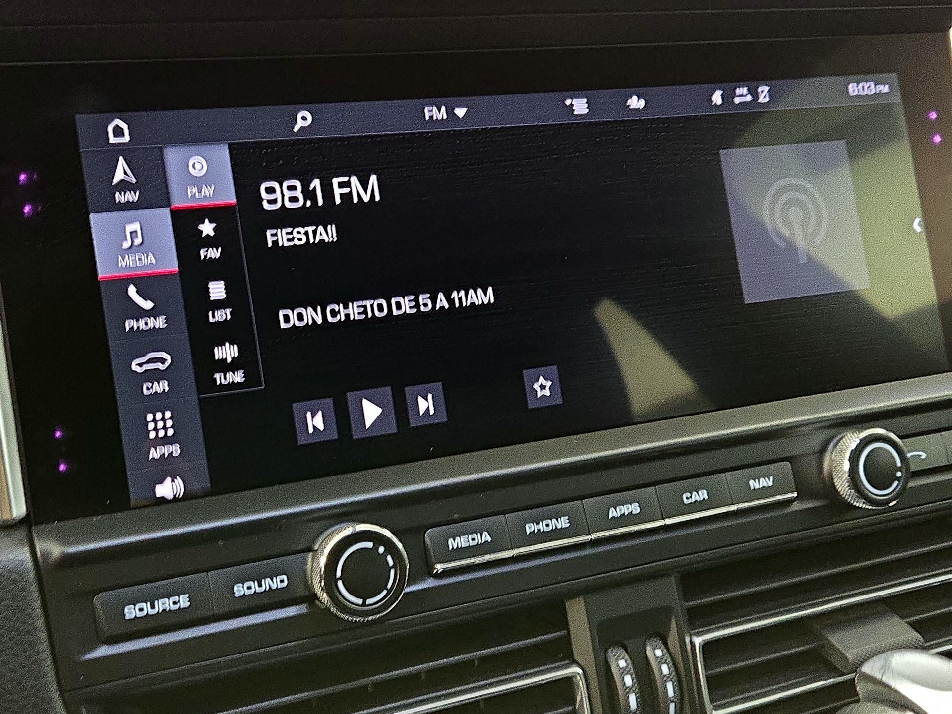 Thumbnail: 2020 Porsche Macan - 16