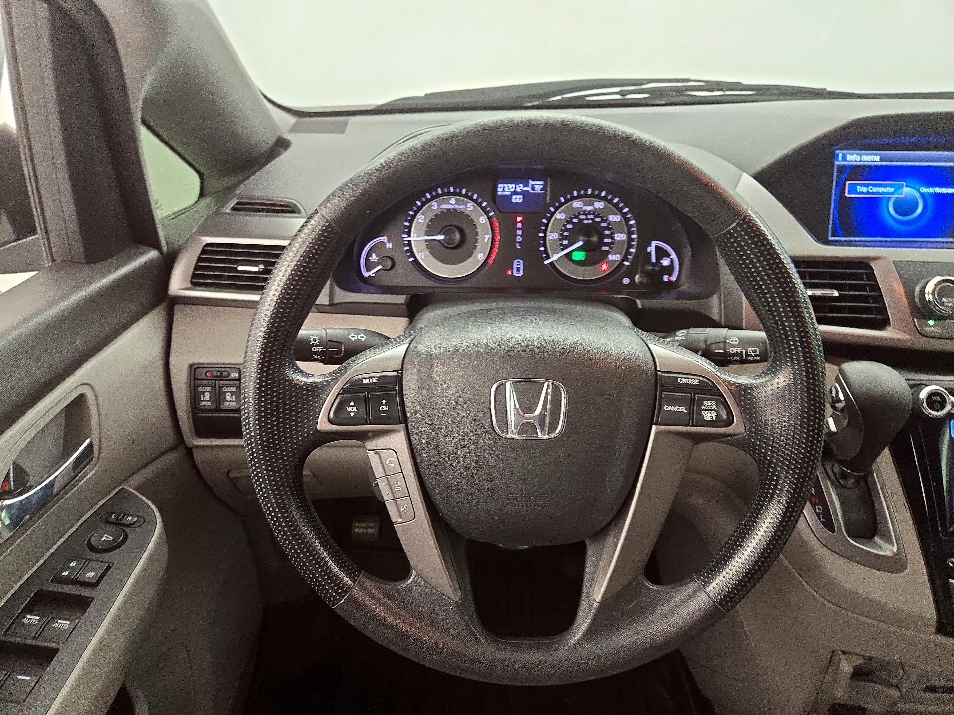 Thumbnail: 2016 Honda Odyssey - 10