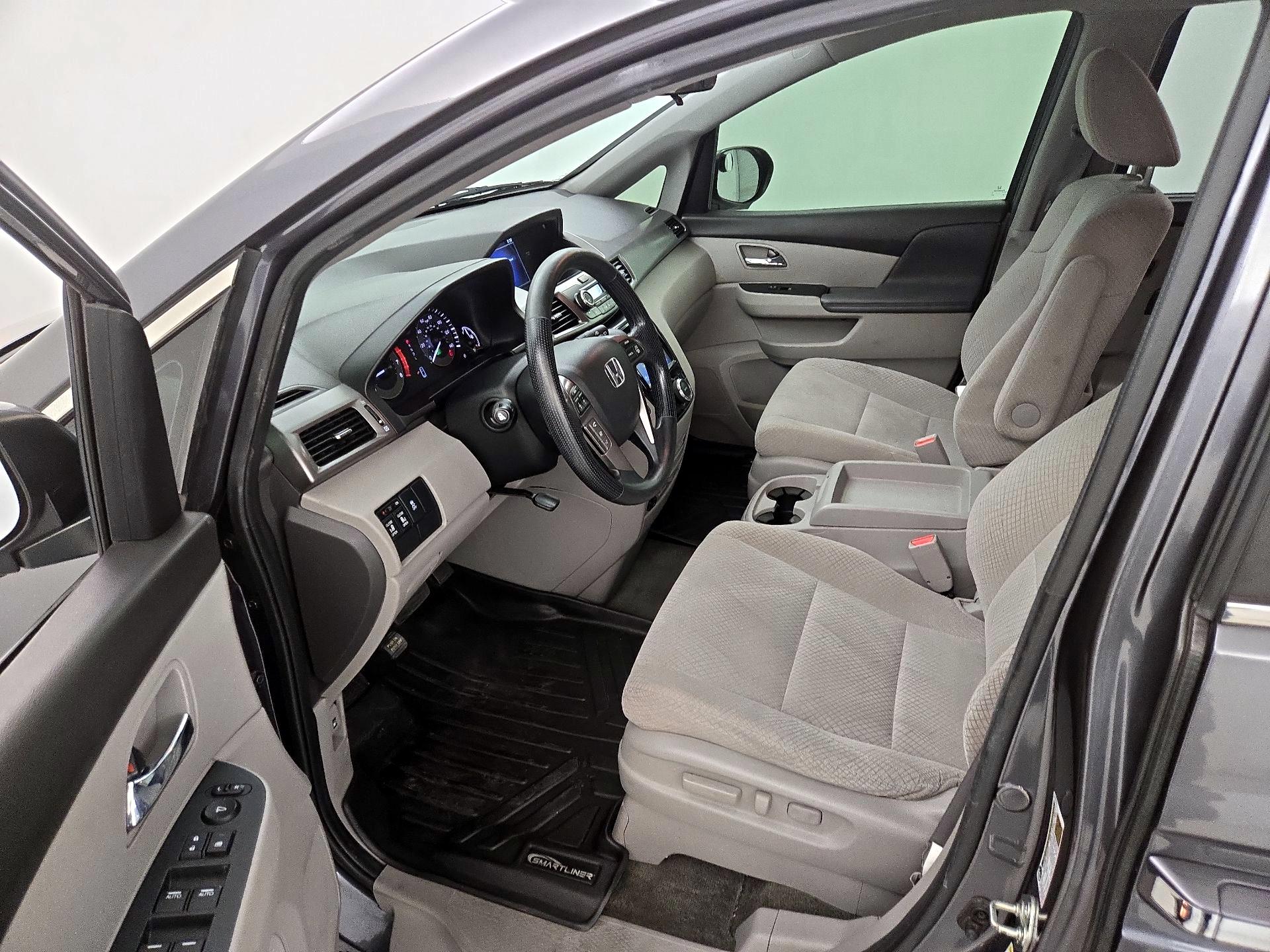 Thumbnail: 2016 Honda Odyssey - 11