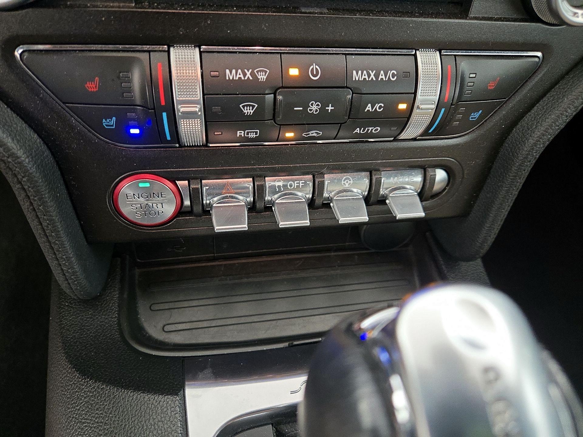 Thumbnail: 2019 Ford Mustang - 17