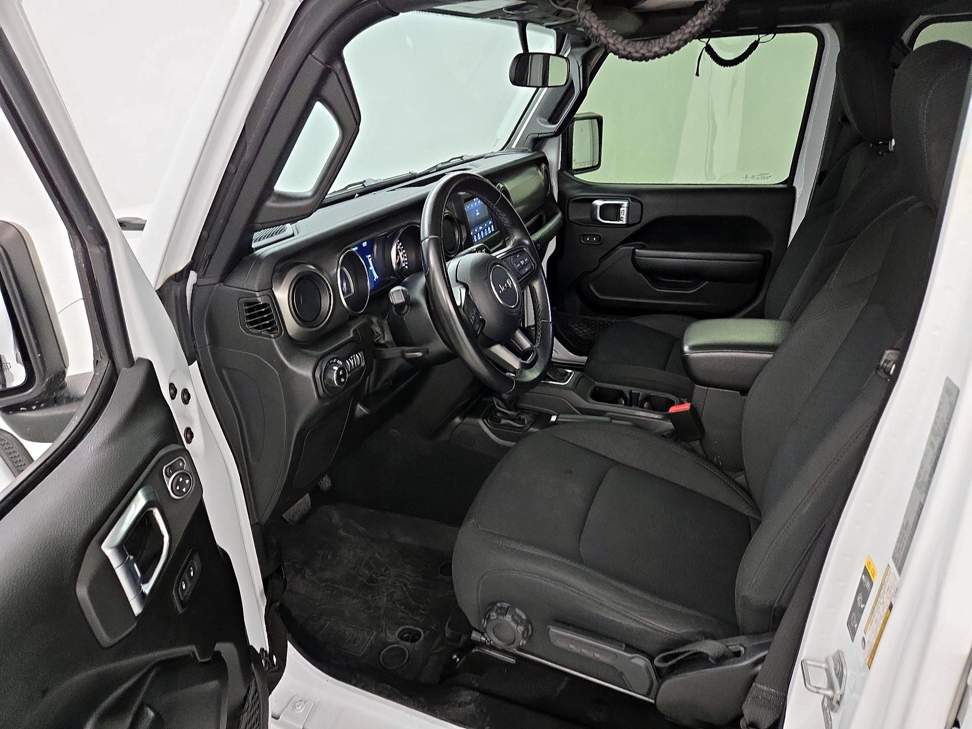 Thumbnail: 2022 Jeep Gladiator - 11