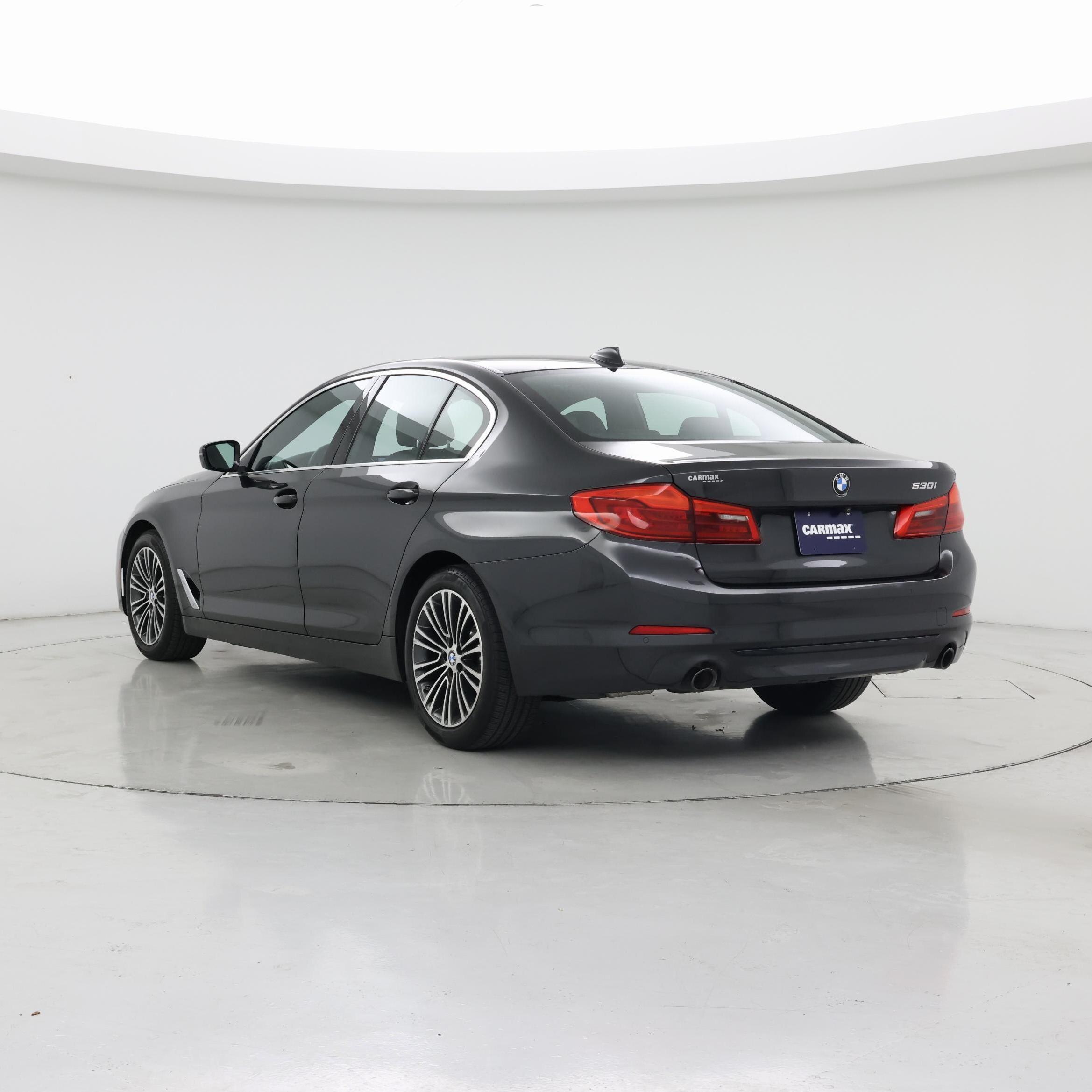 Thumbnail: 2019 BMW 5 Series - 2