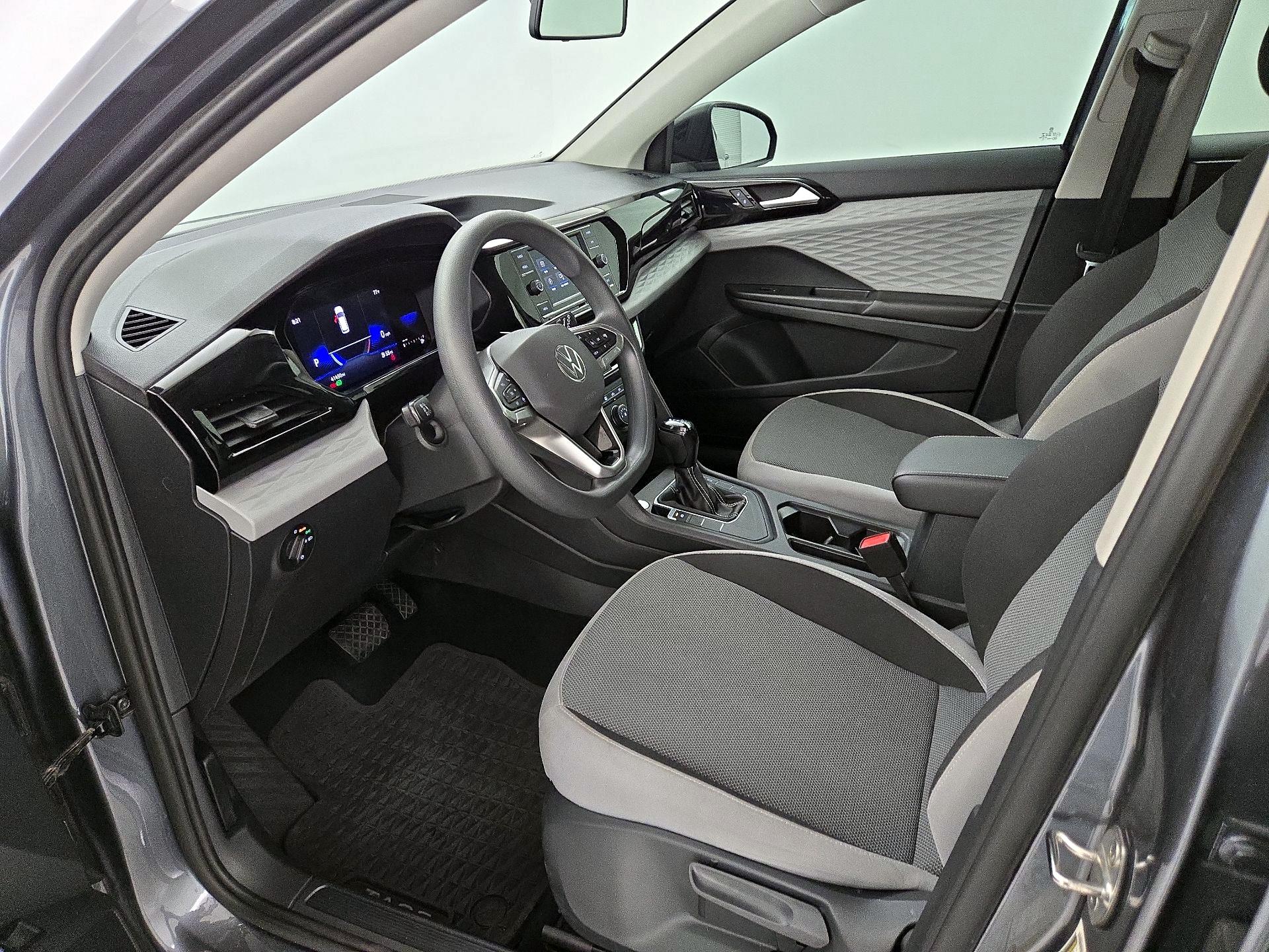 Thumbnail: 2022 Volkswagen Taos - 11