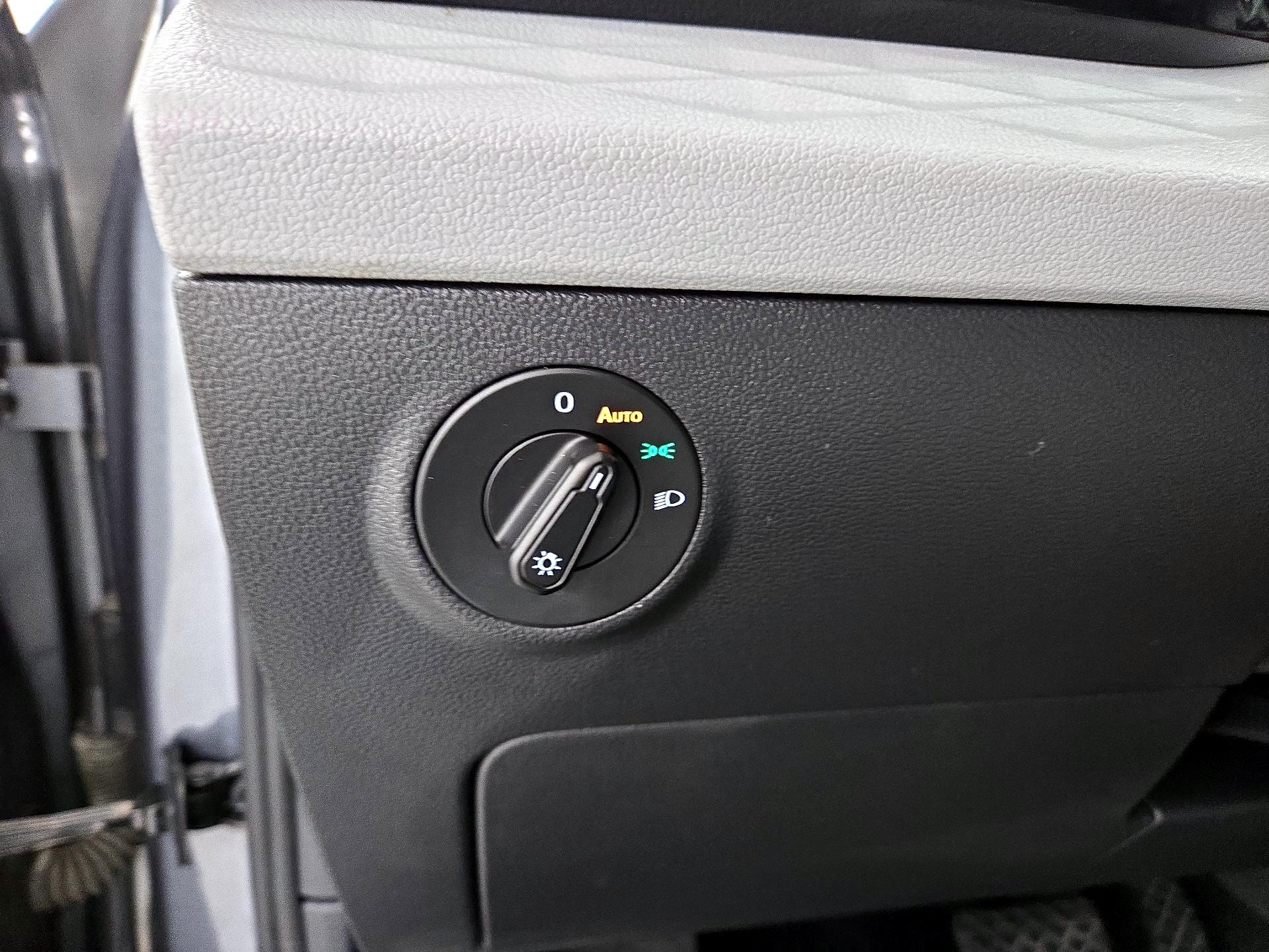 Thumbnail: 2022 Volkswagen Taos - 13