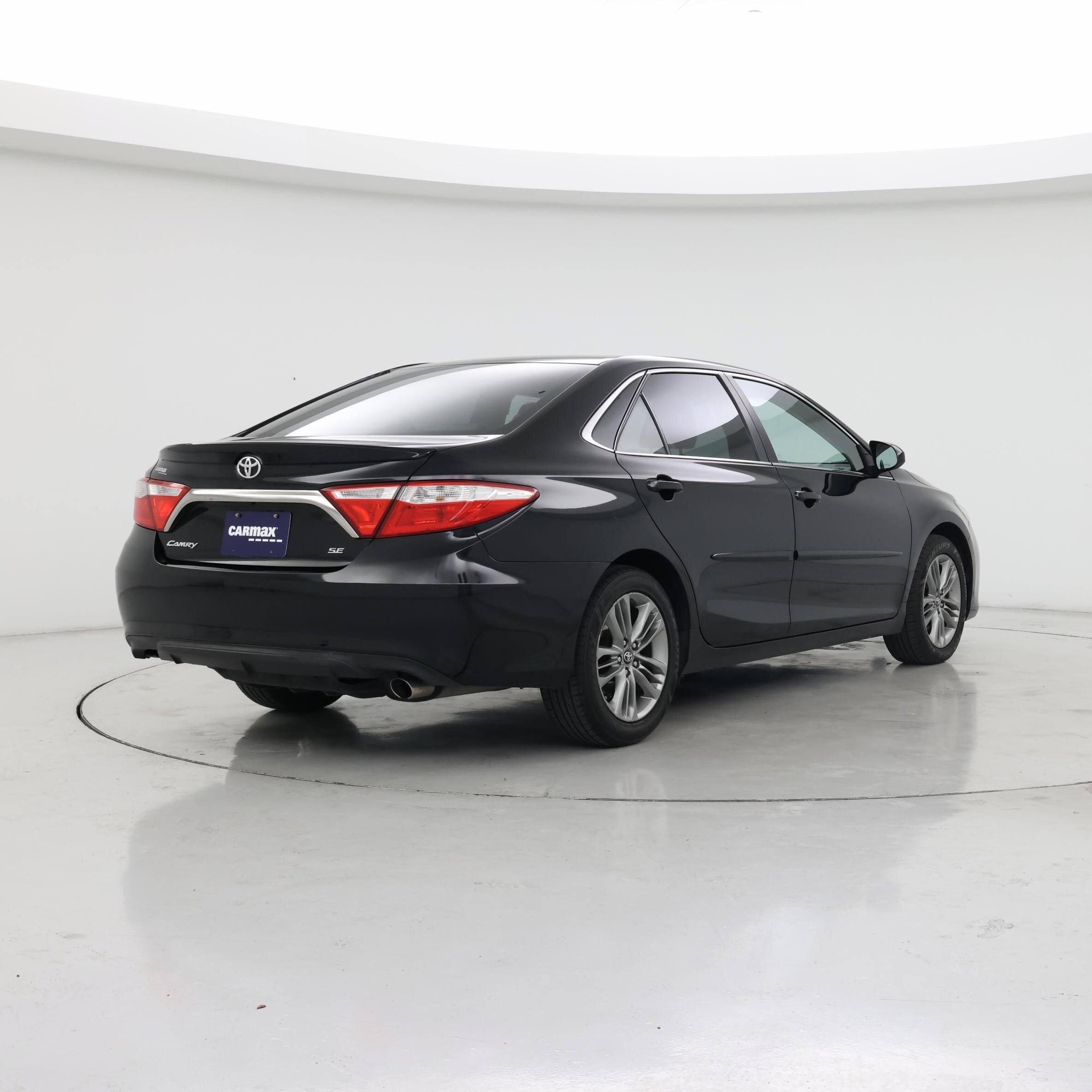 Thumbnail: 2017 Toyota Camry - 8