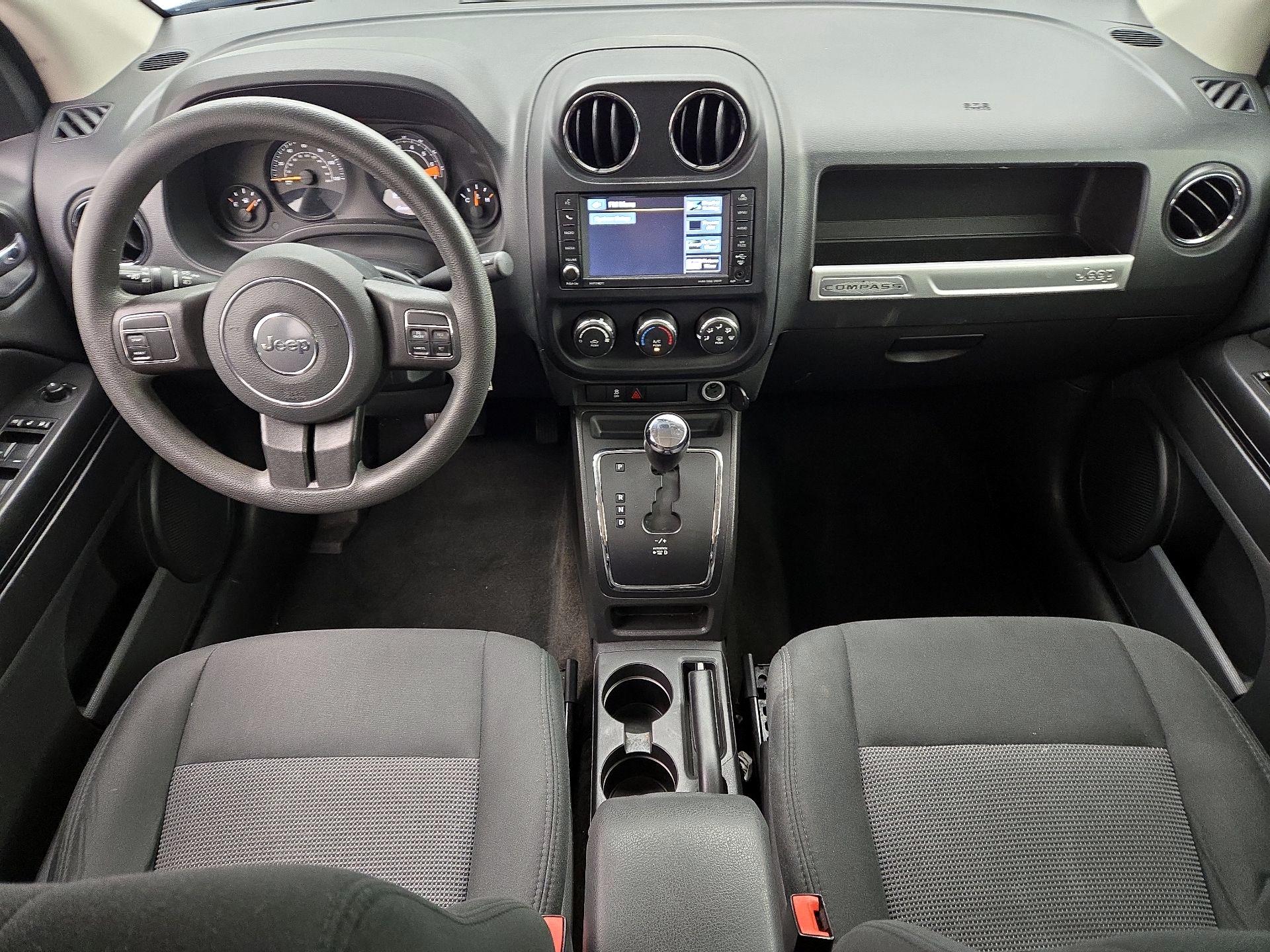 Thumbnail: 2014 Jeep Compass - 9