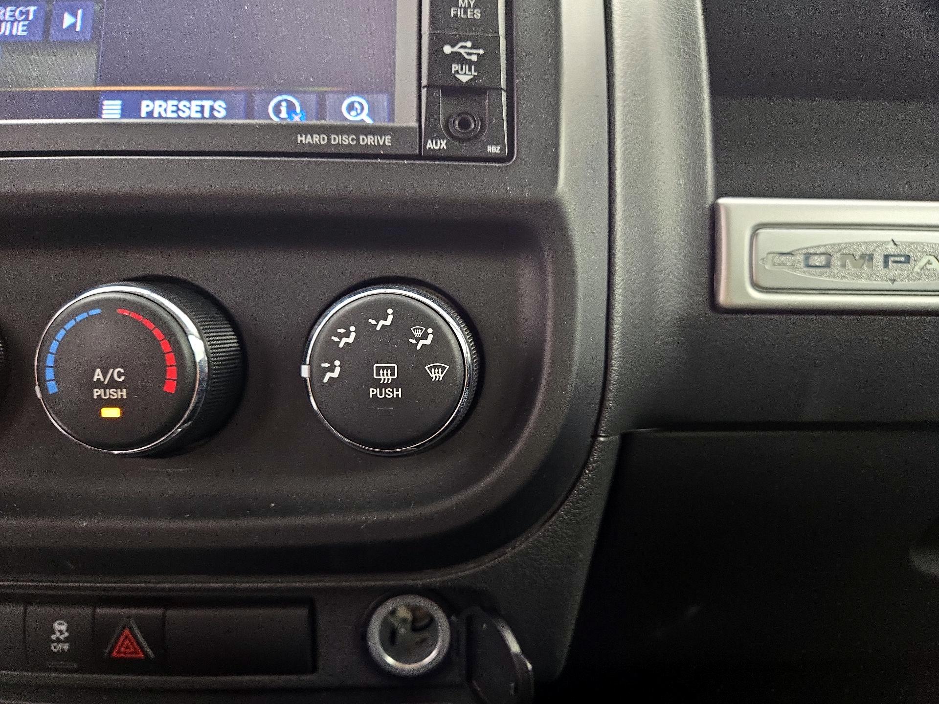 Thumbnail: 2014 Jeep Compass - 17