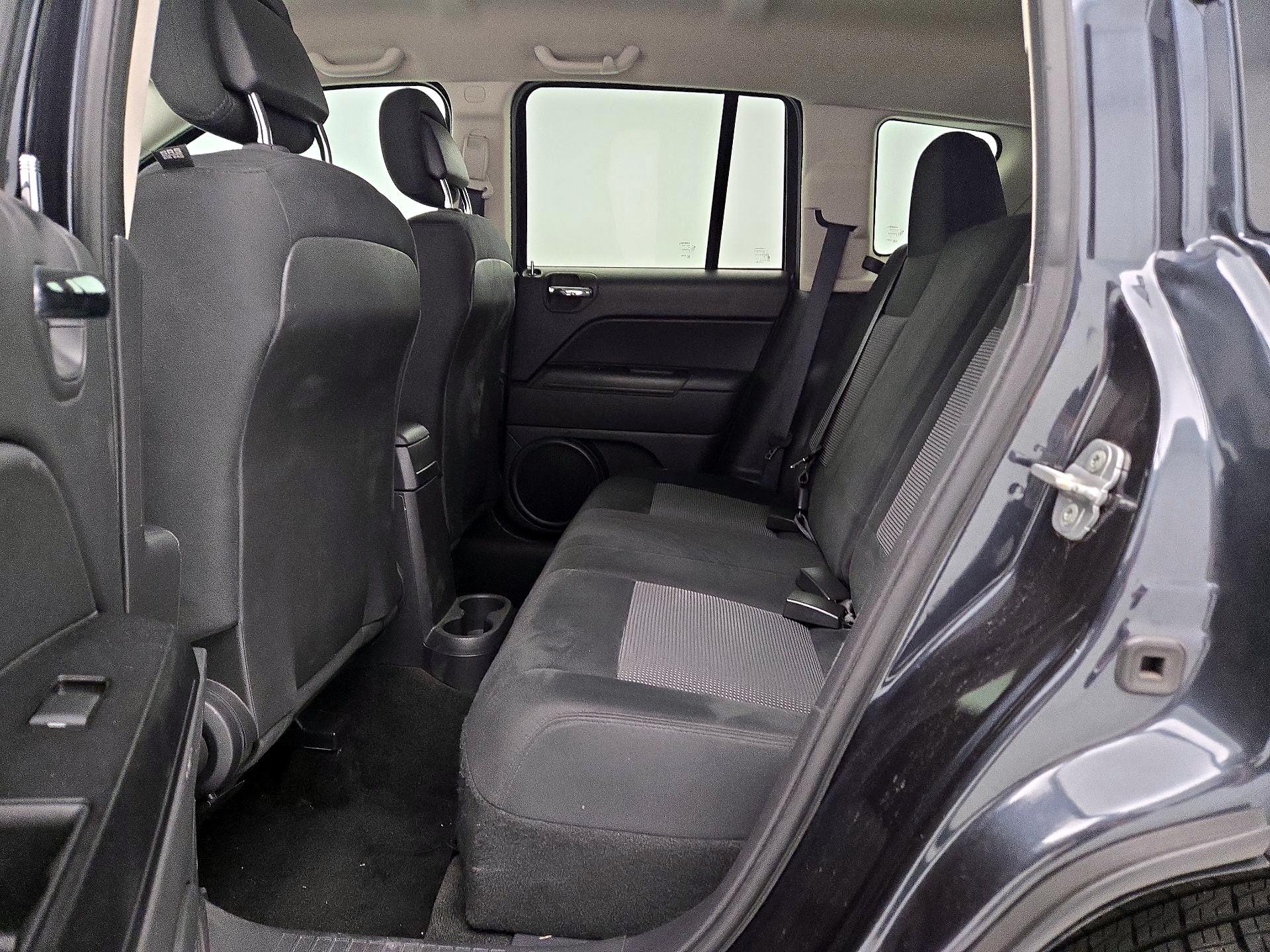 Thumbnail: 2014 Jeep Compass - 18