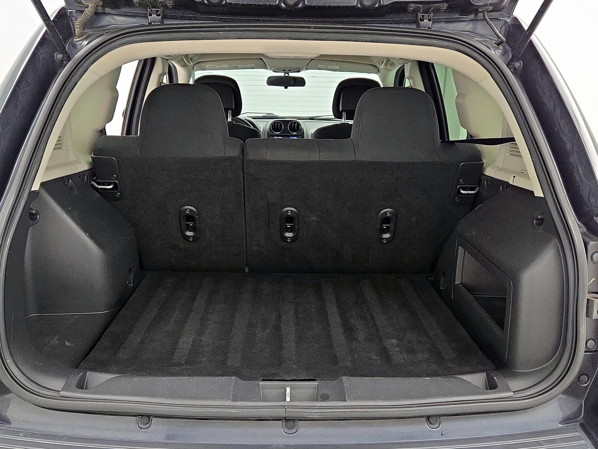 Thumbnail: 2014 Jeep Compass - 19