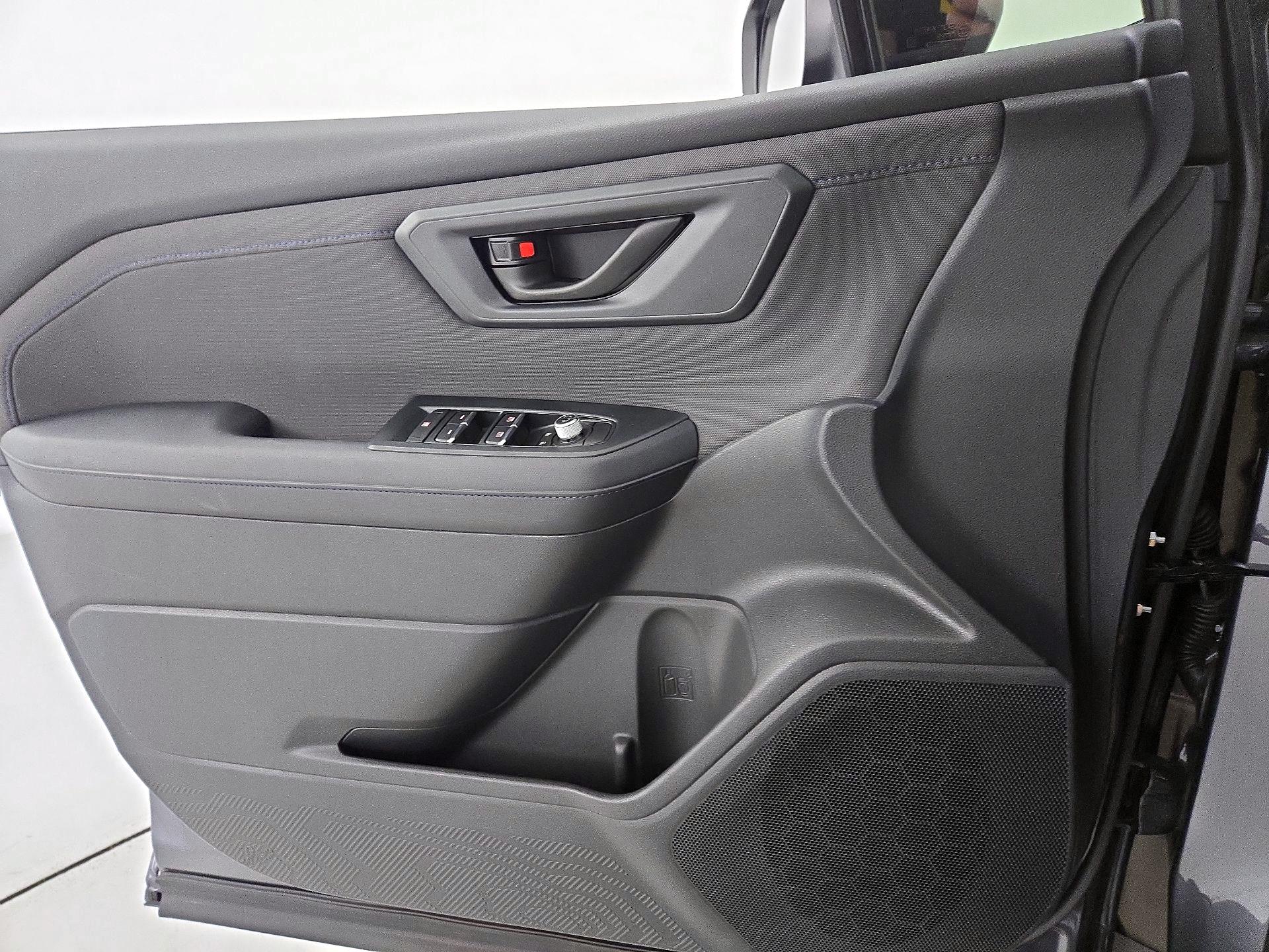 Thumbnail: 2025 Subaru Forester - 12