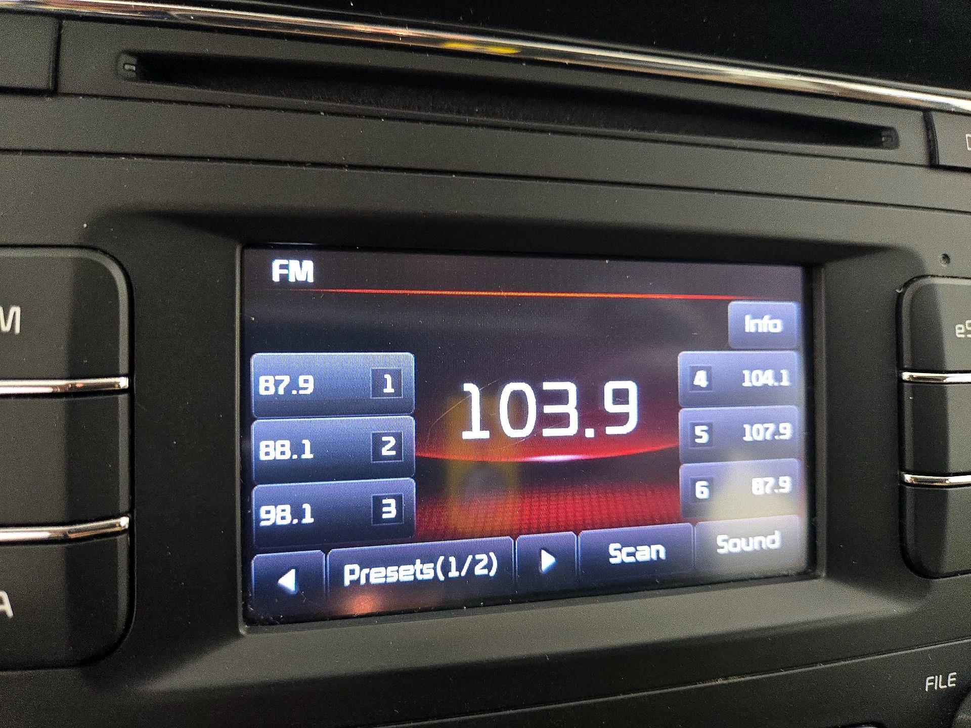 Thumbnail: 2016 Kia Sedona - 15