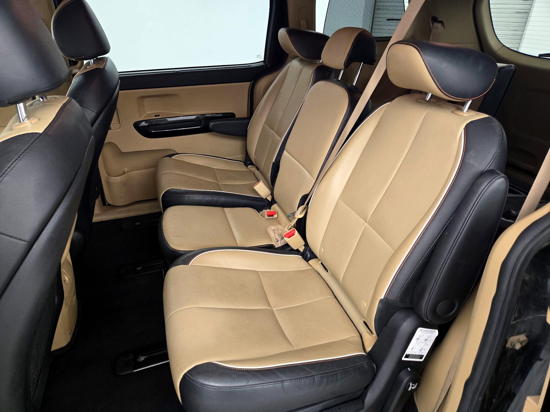 Thumbnail: 2016 Kia Sedona - 19