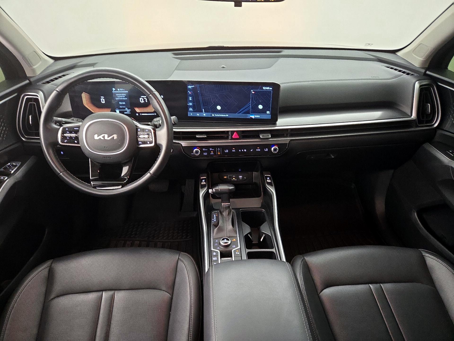 Thumbnail: 2024 Kia Sorento - 9