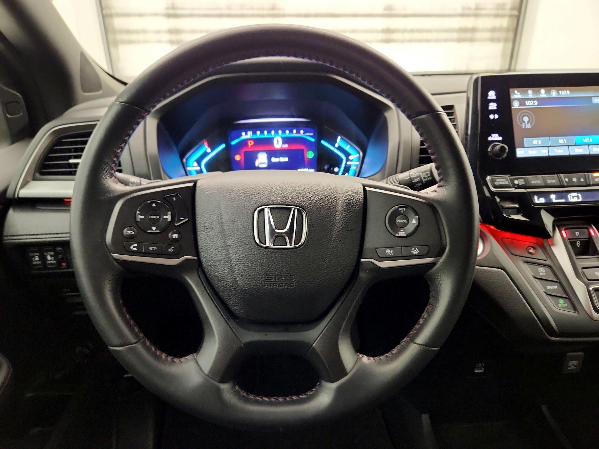 Thumbnail: 2023 Honda Odyssey - 10