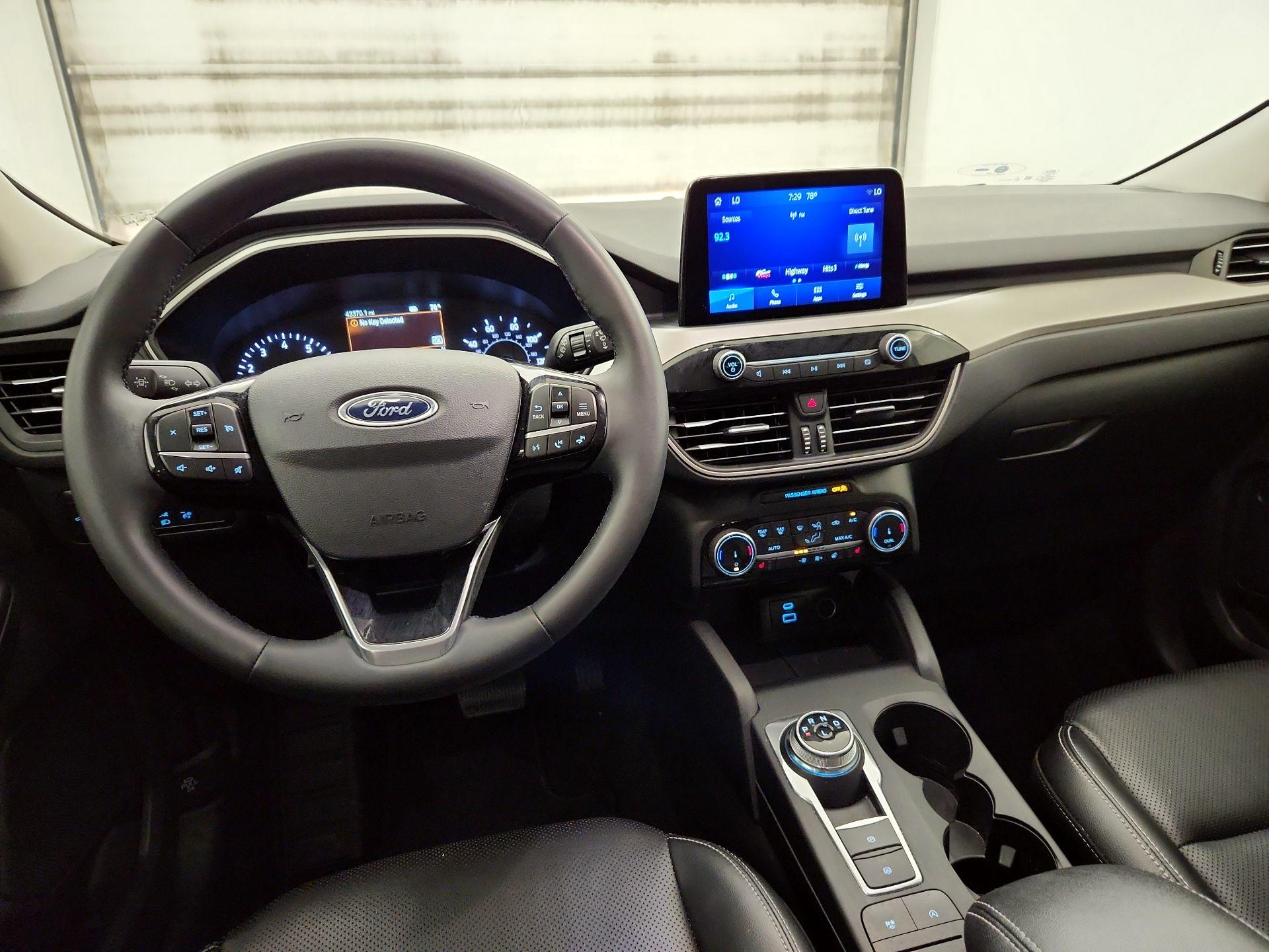 Thumbnail: 2022 Ford Escape - 9