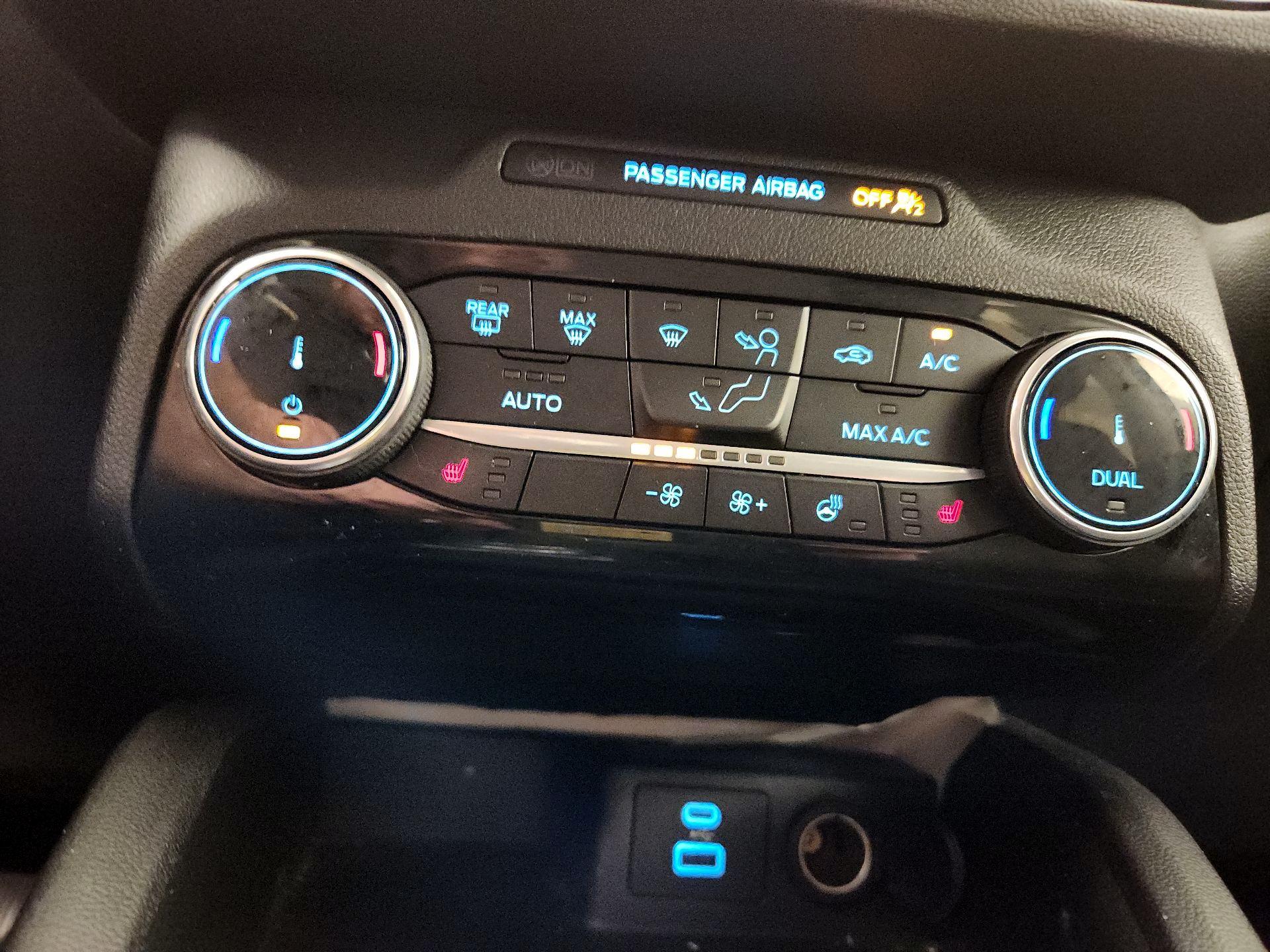 Thumbnail: 2022 Ford Escape - 16