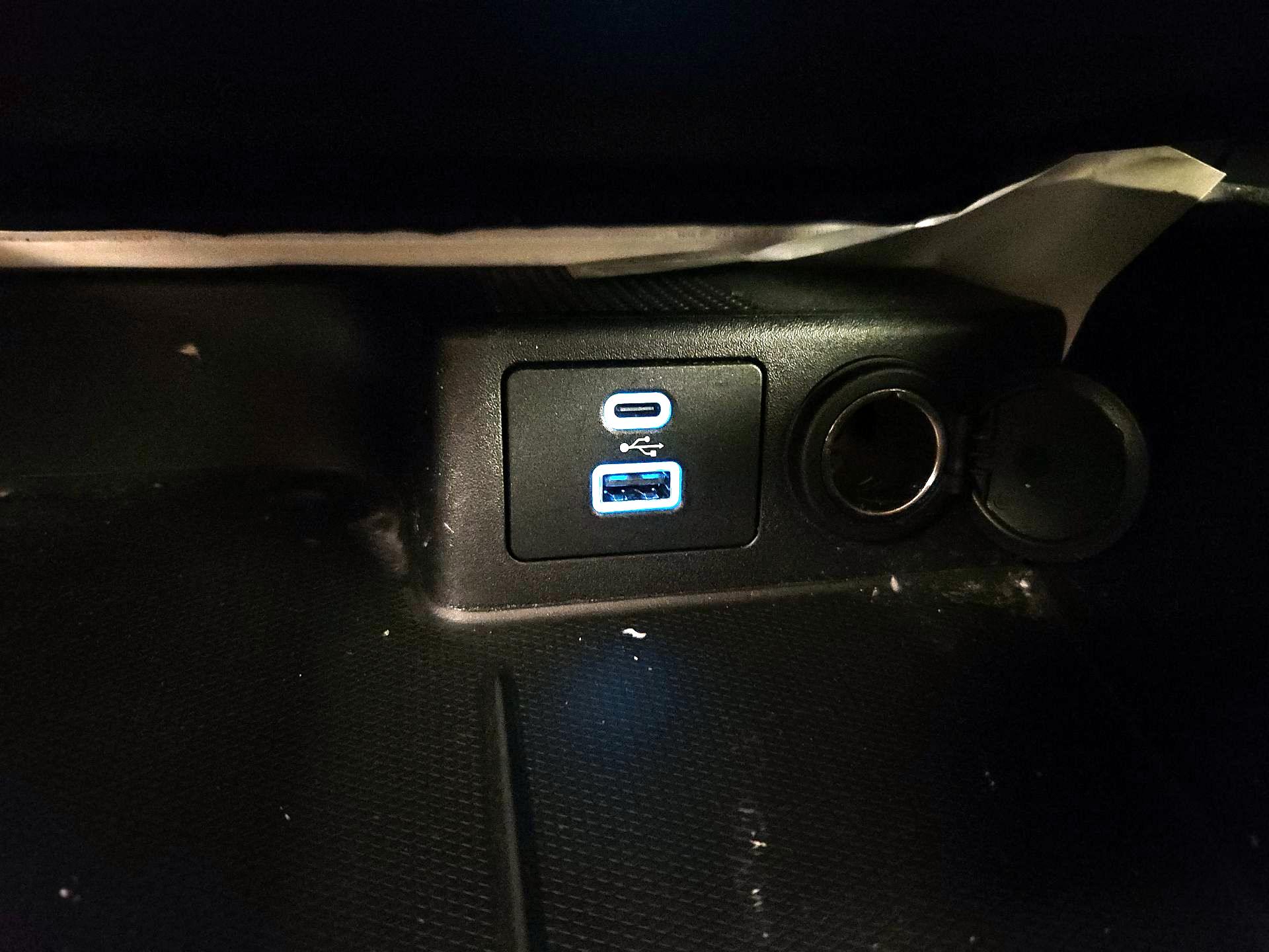 Thumbnail: 2022 Ford Escape - 18