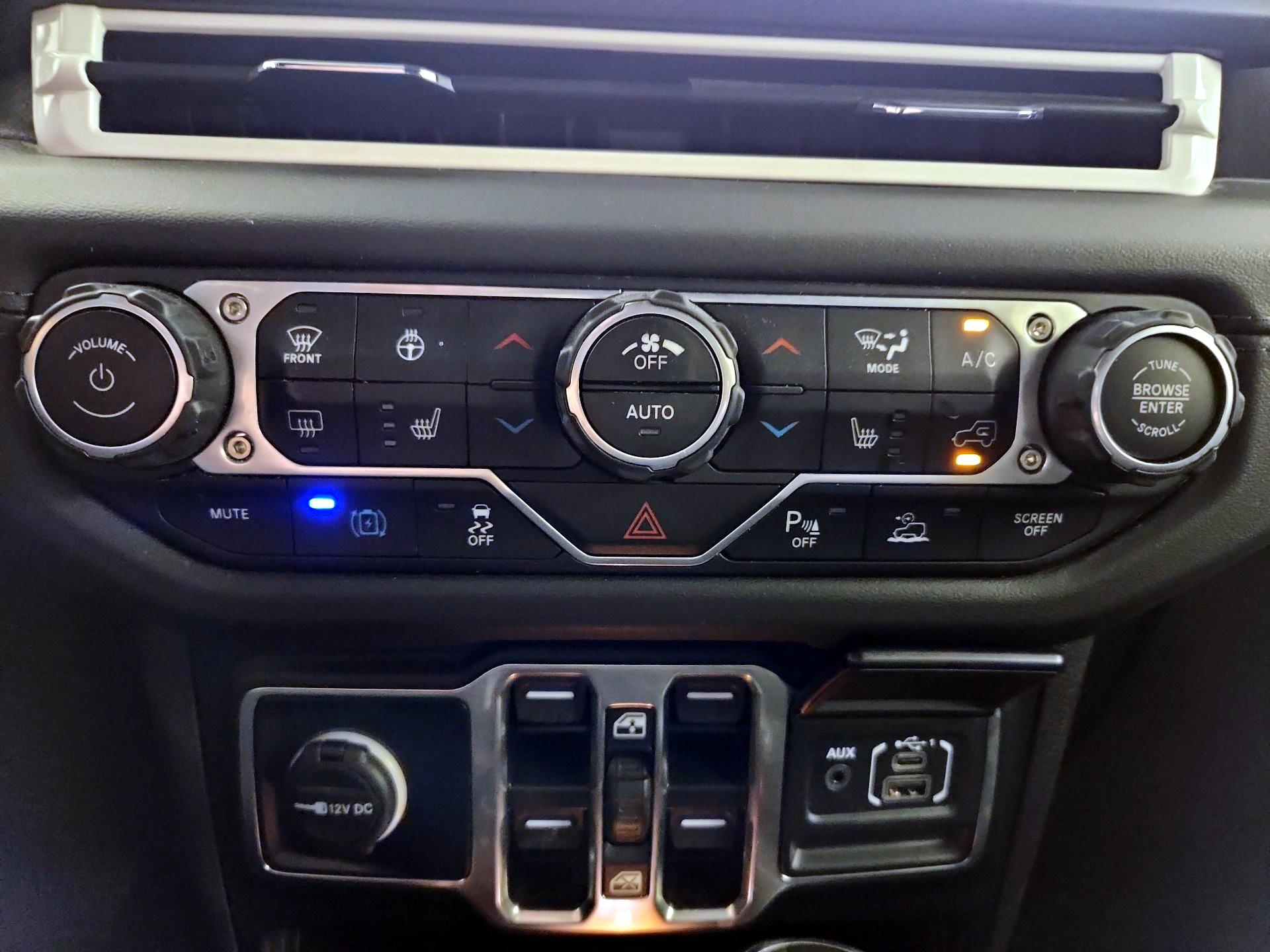 Thumbnail: 2024 Jeep Wrangler - 17