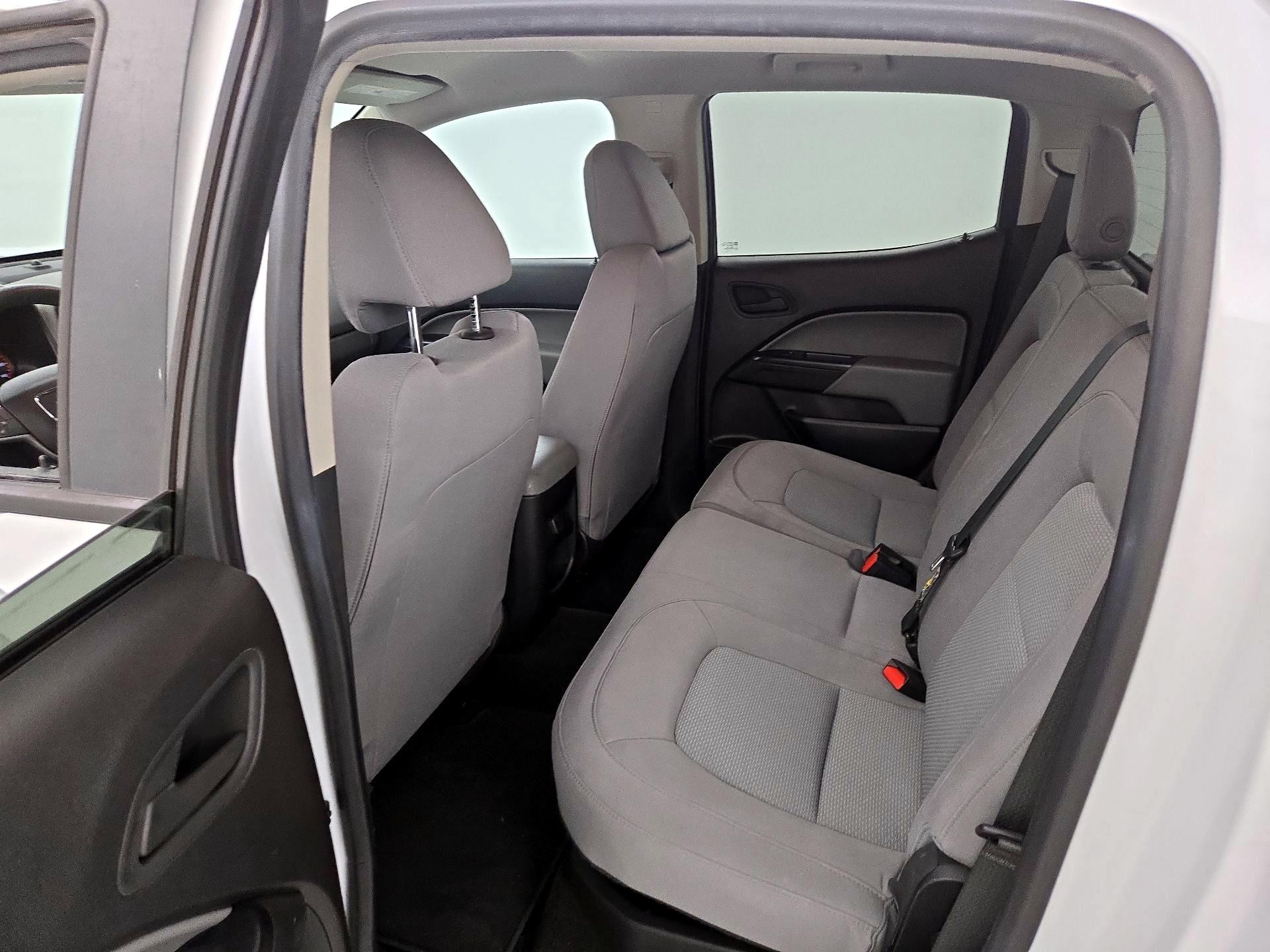 Thumbnail: 2016 GMC Canyon - 19