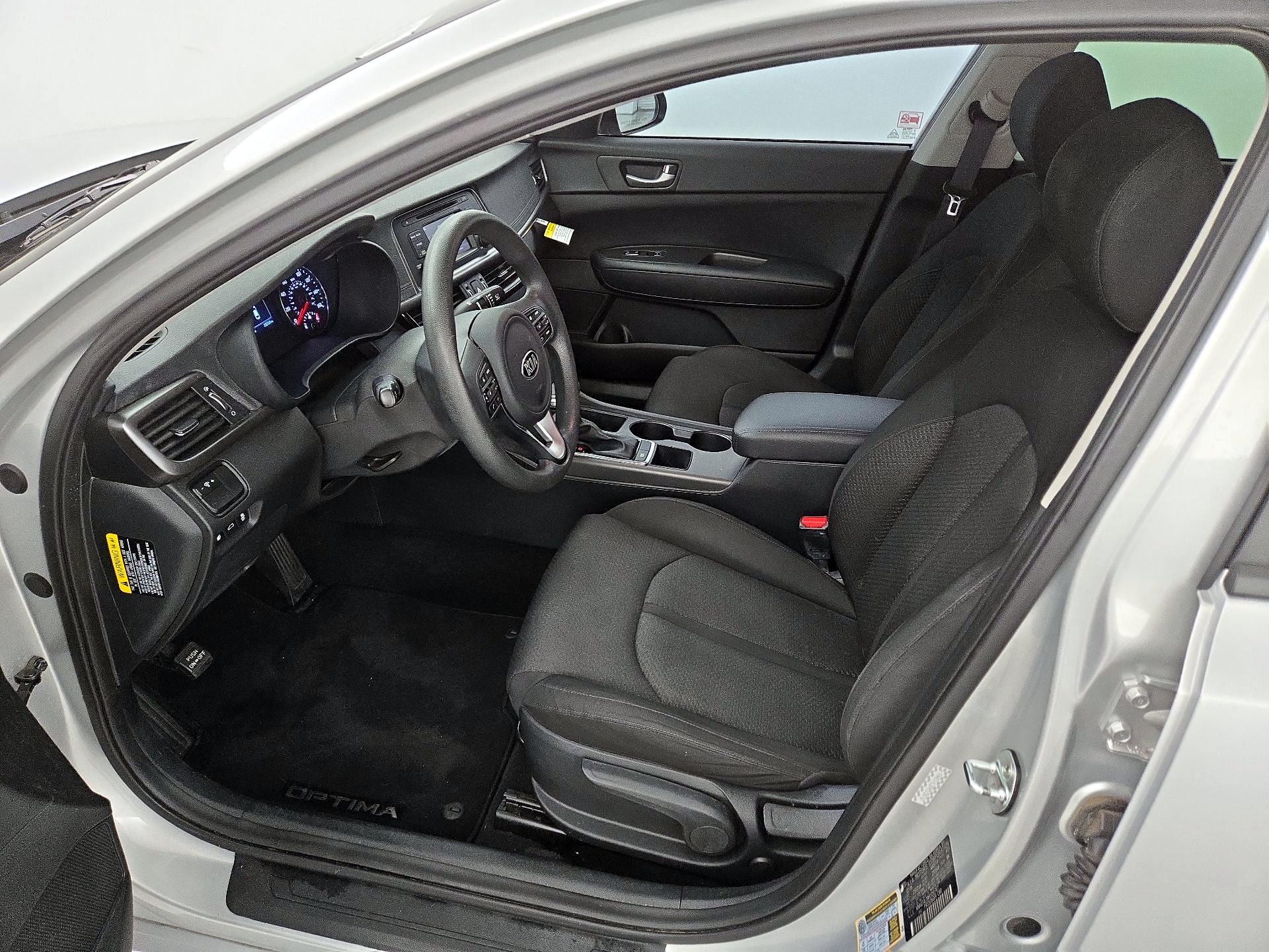 Thumbnail: 2017 Kia Optima - 11