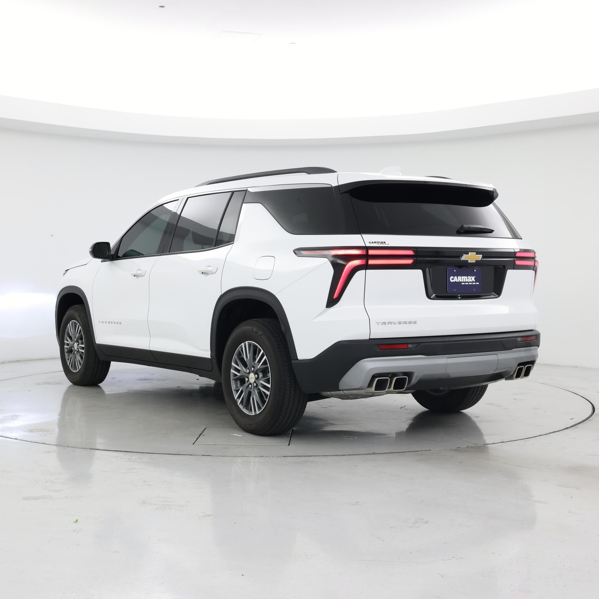 Thumbnail: 2025 Chevrolet Traverse - 2