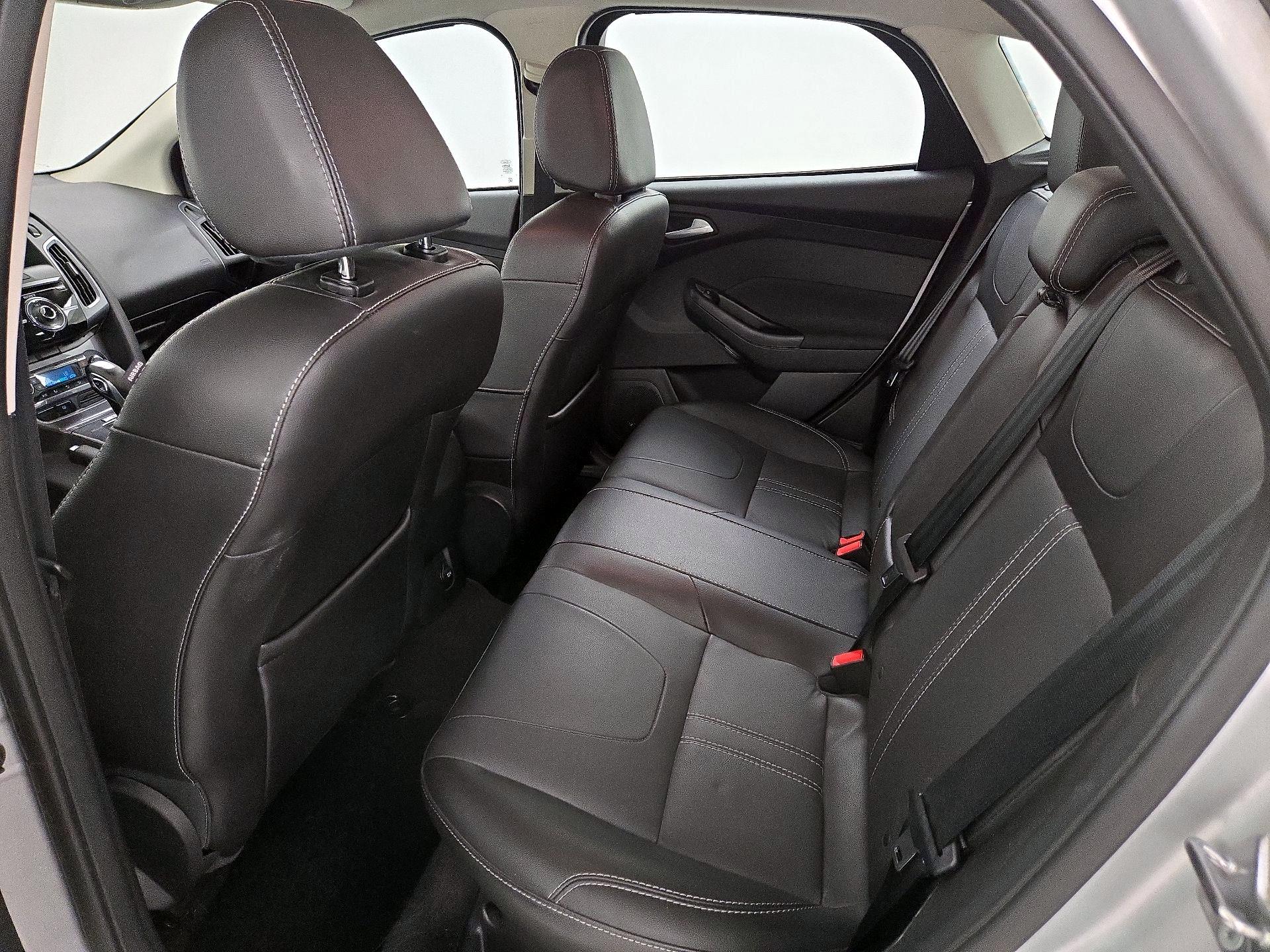 Thumbnail: 2014 Ford Focus - 18