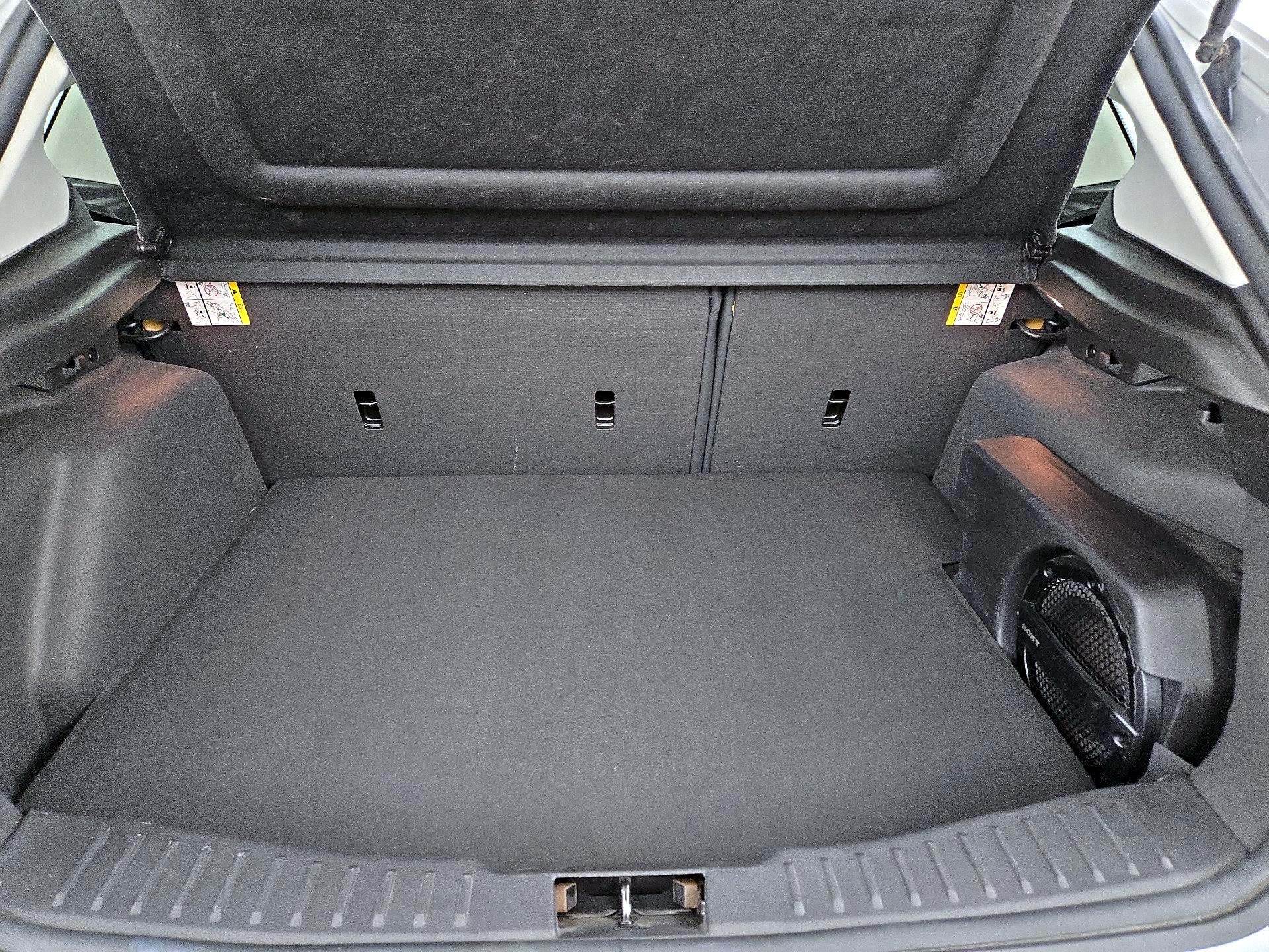 Thumbnail: 2014 Ford Focus - 19
