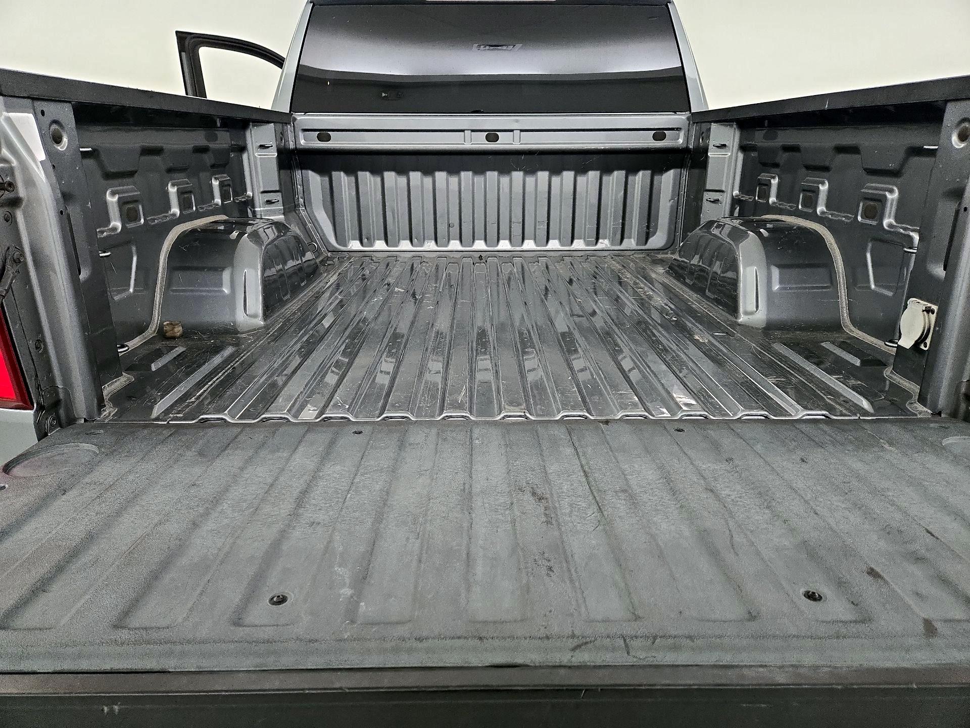 Thumbnail: 2021 Chevrolet Silverado 1500 - 20