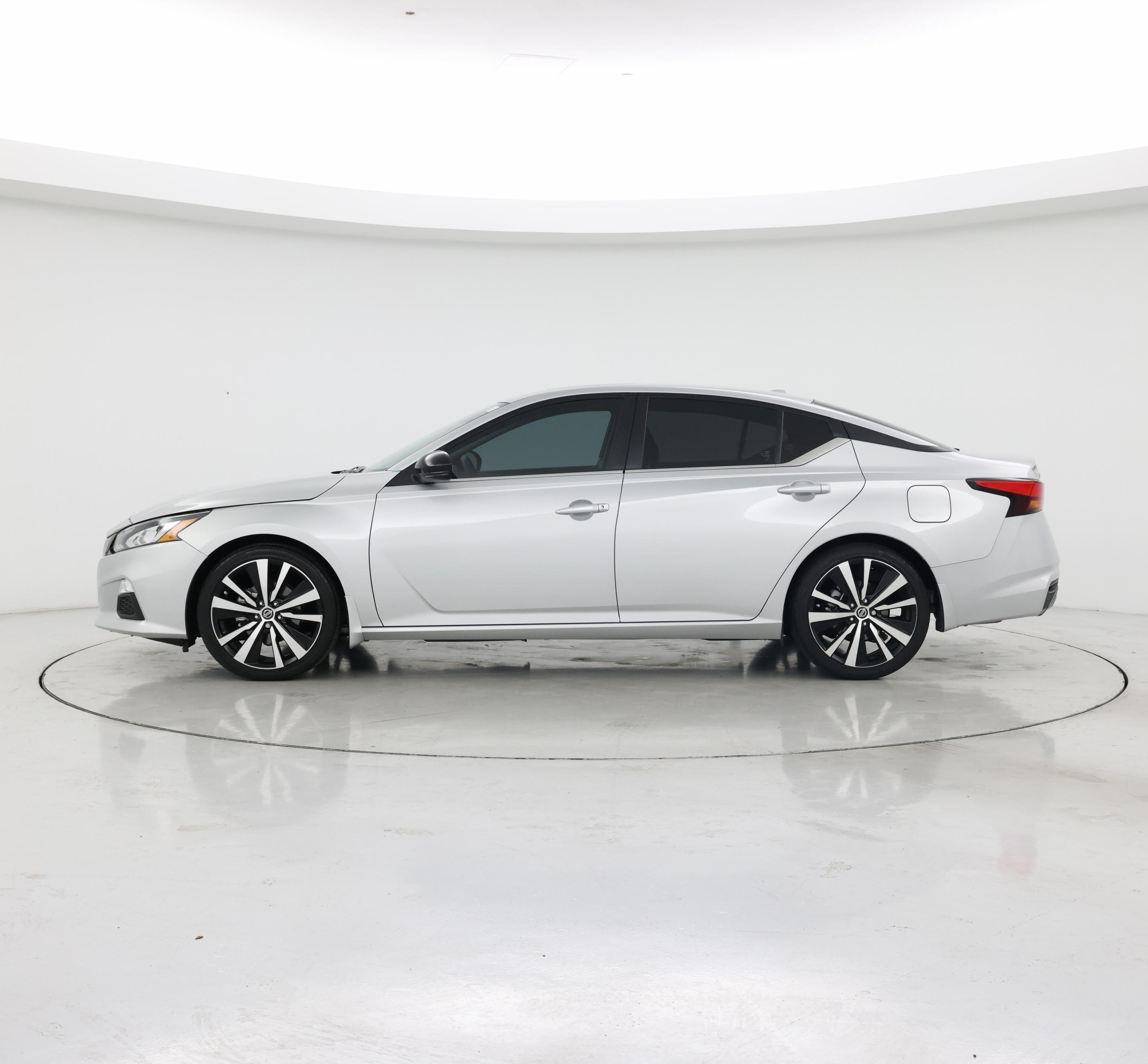 Thumbnail: 2021 Nissan Altima - 3