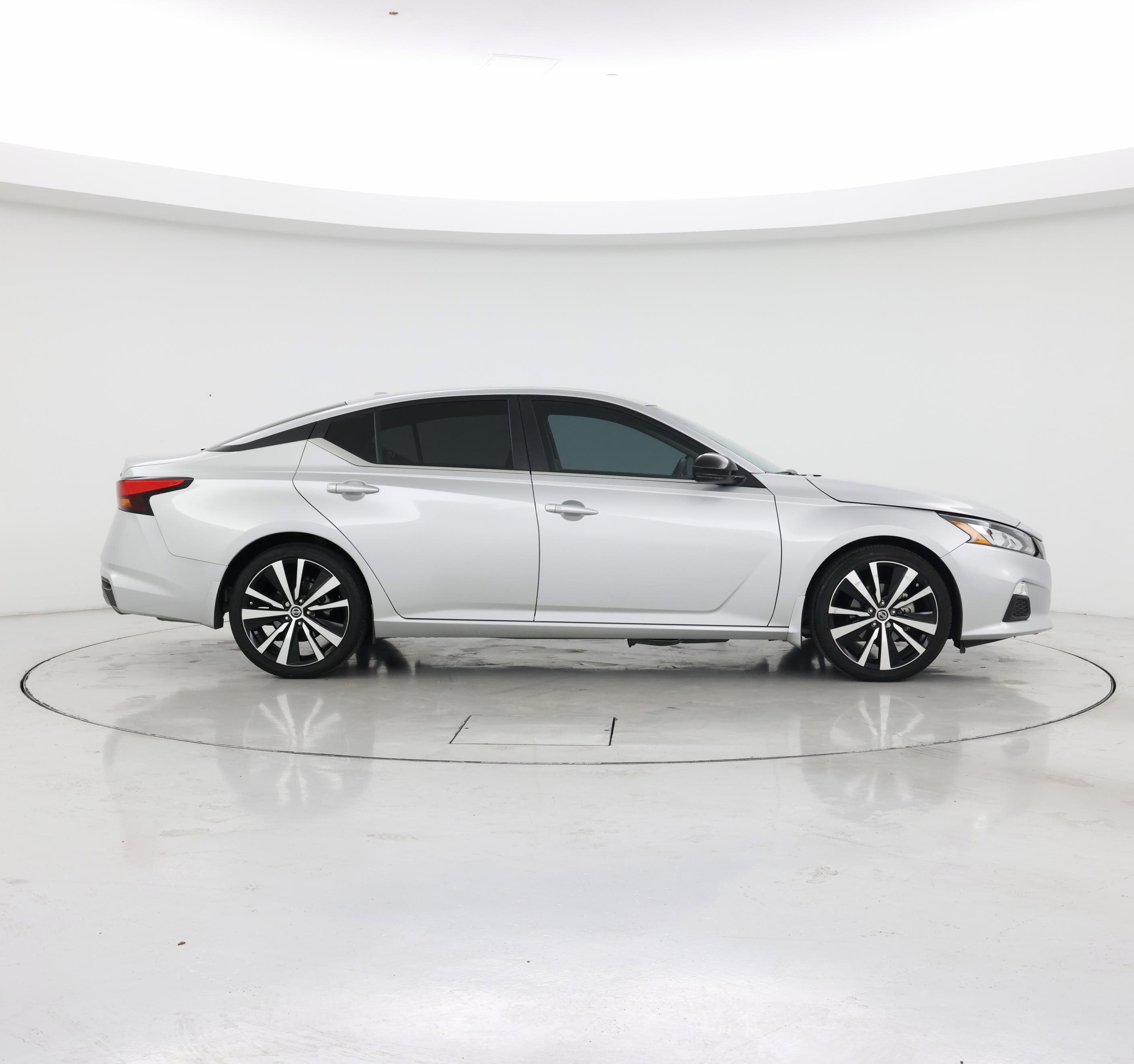 Thumbnail: 2021 Nissan Altima - 7